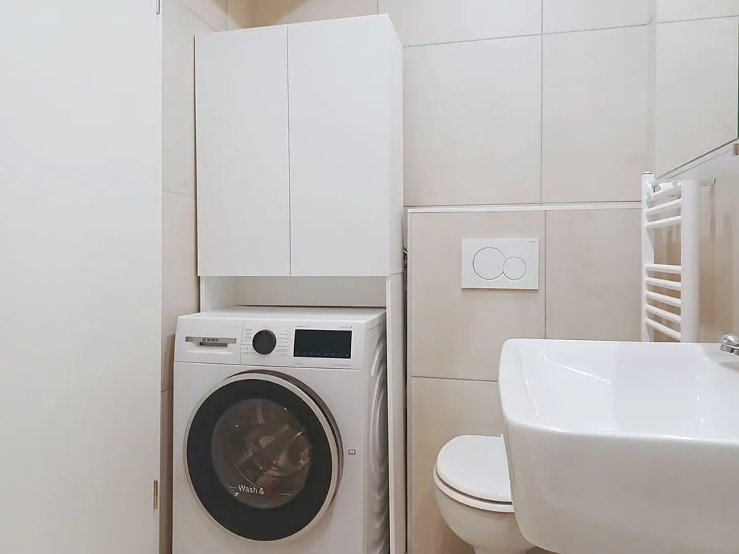 Immeuble mixte rénové en 2022 | 4 appartements + local commercial loué - Photo 6 sur 9