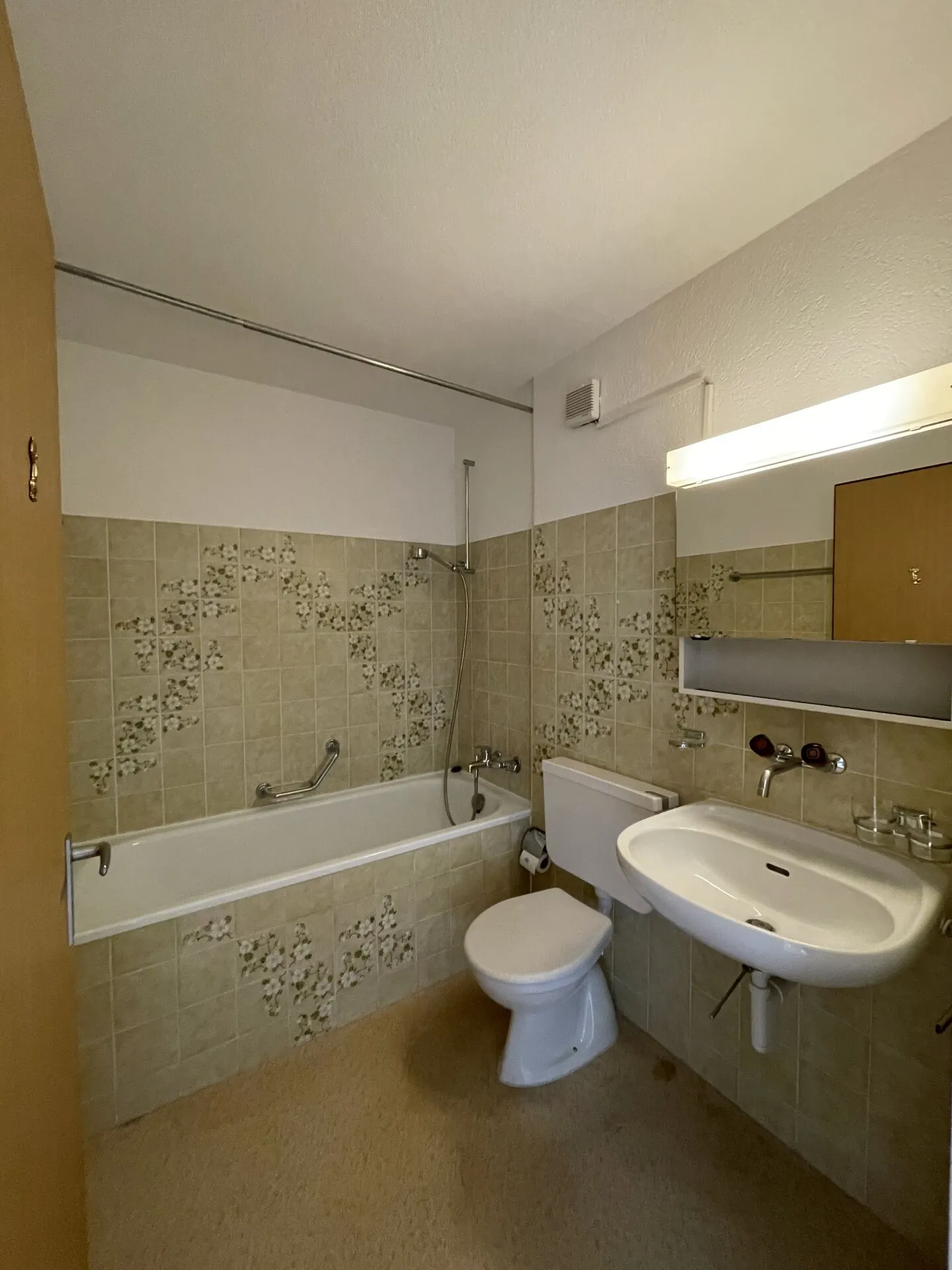 Charmante Wohnung mit Grünblick - Foto 6 von 12