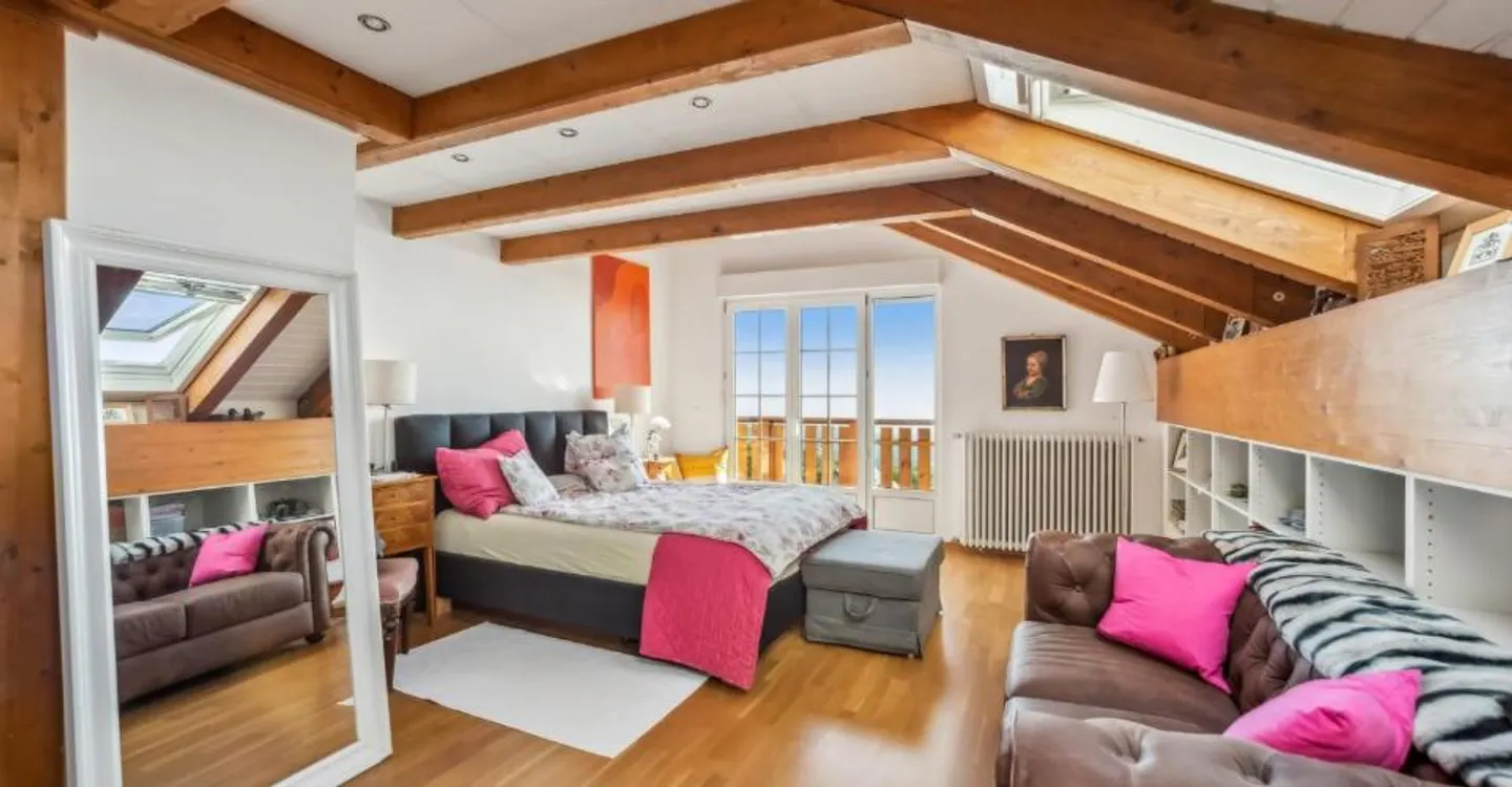 Elegante Casa Familiare con Vista Lago - Foto 6 di 10