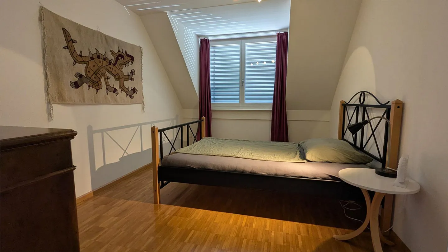 Appartamento attico attraente di 4 1/2 locali con galleria - Foto 7 di 12