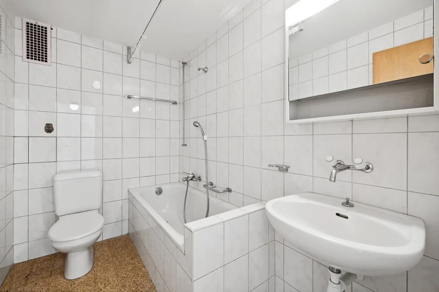 Charming 3-Room Apartment - Photo 4 of 10