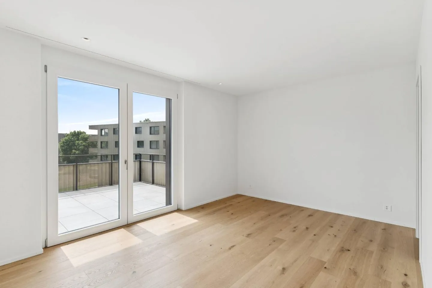 Exceptional penthouse with panoramic view in a modern eco-neighborhood - Photo 13 of 13