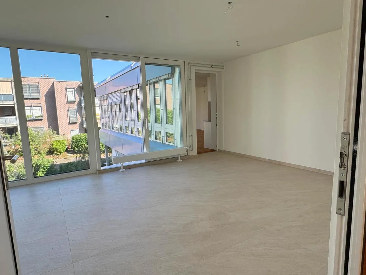 Sunny, quiet and with a large covered seating area and garden share - Photo 3 of 14
