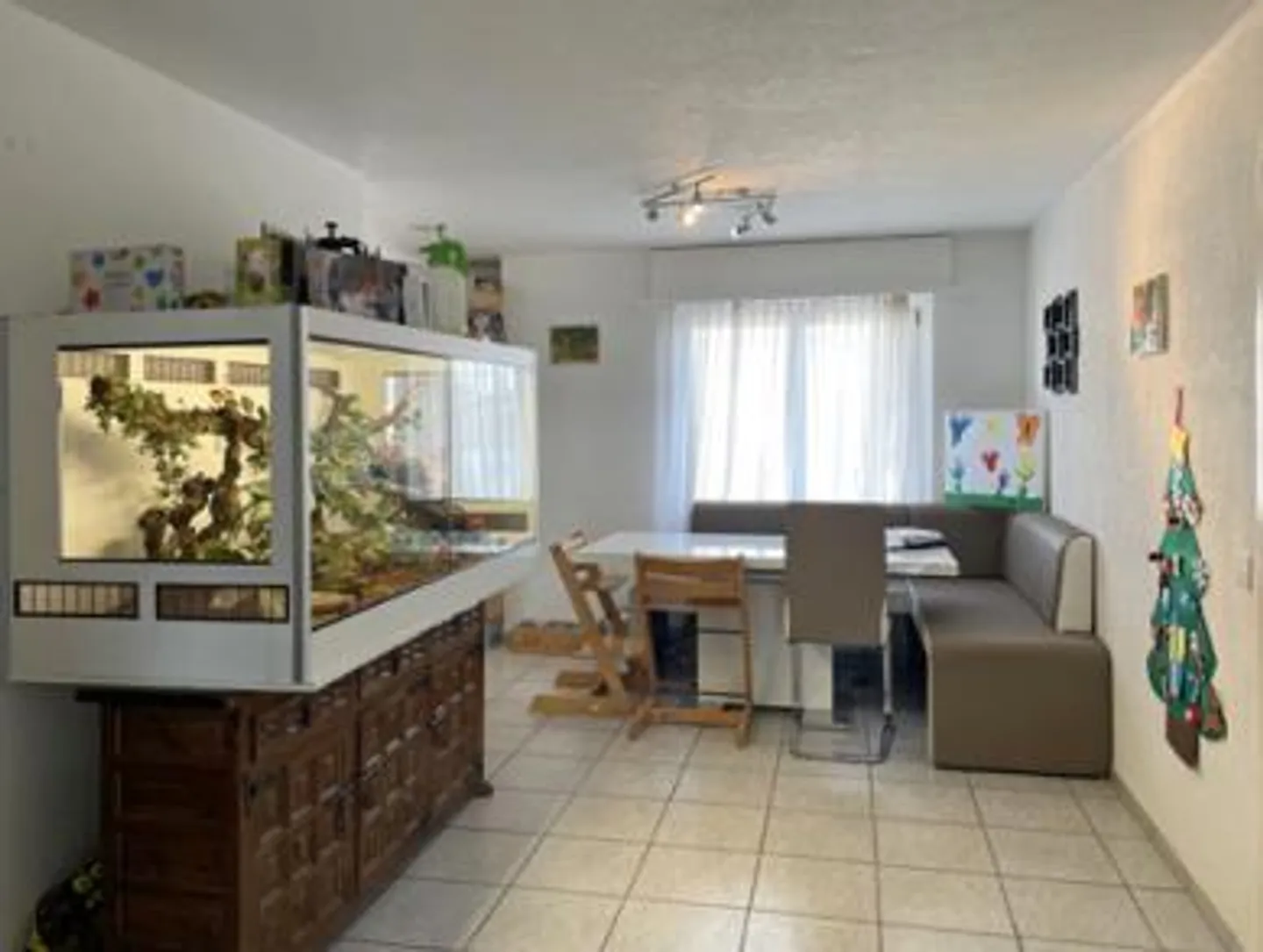 3.5-room apartment with balcony in Niederuzwil - Photo 2 of 6