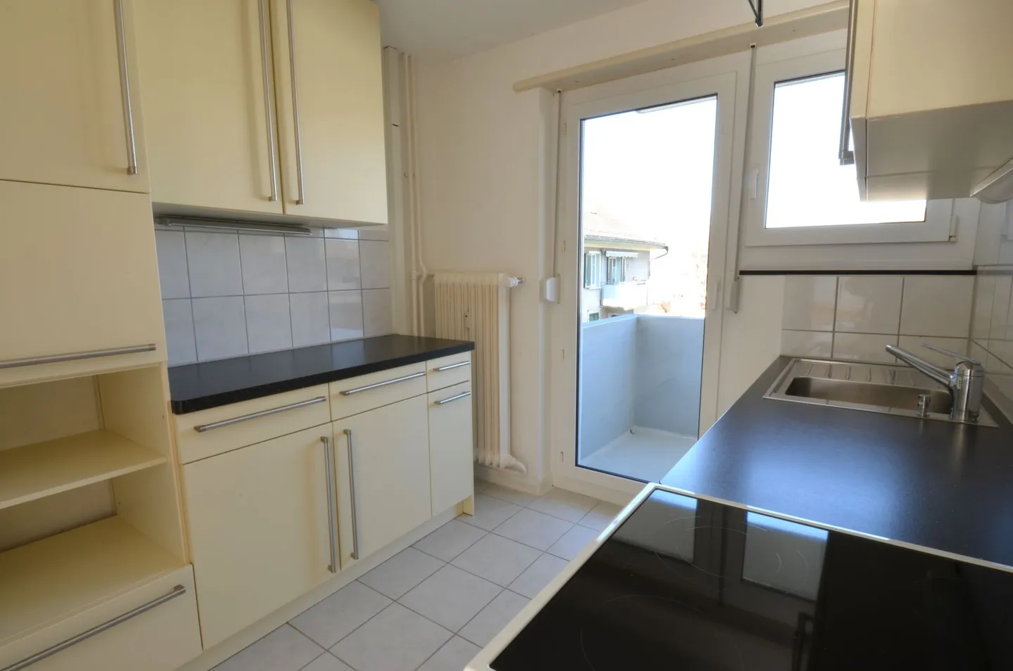 Solo pochi passi dal lago! - Foto 3 di 11