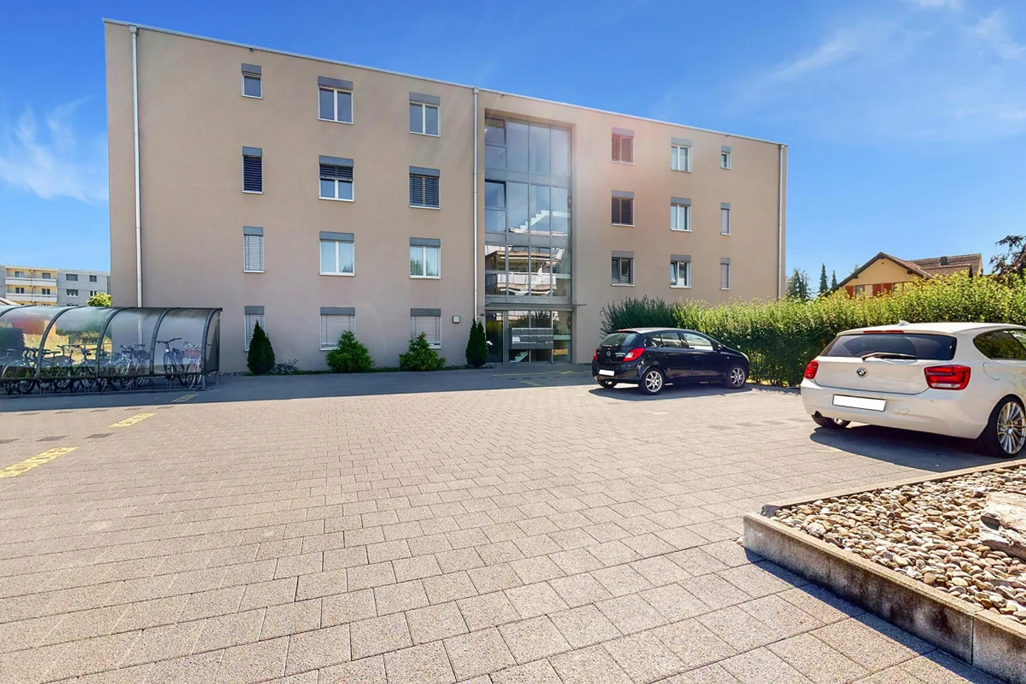 Apartment for rent - Photo 1 of 12