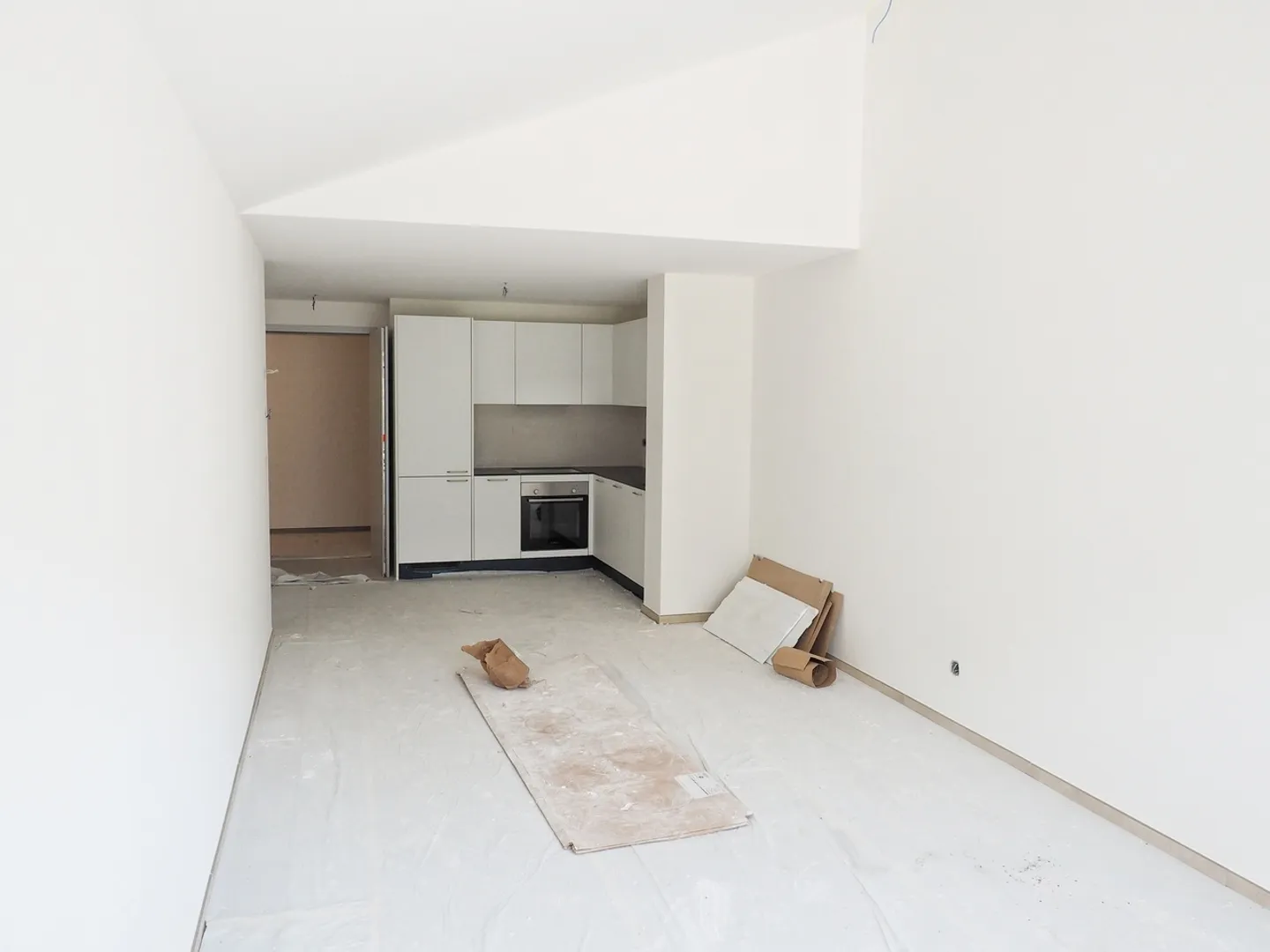 2.5 Room Apartment - Photo 7 of 10