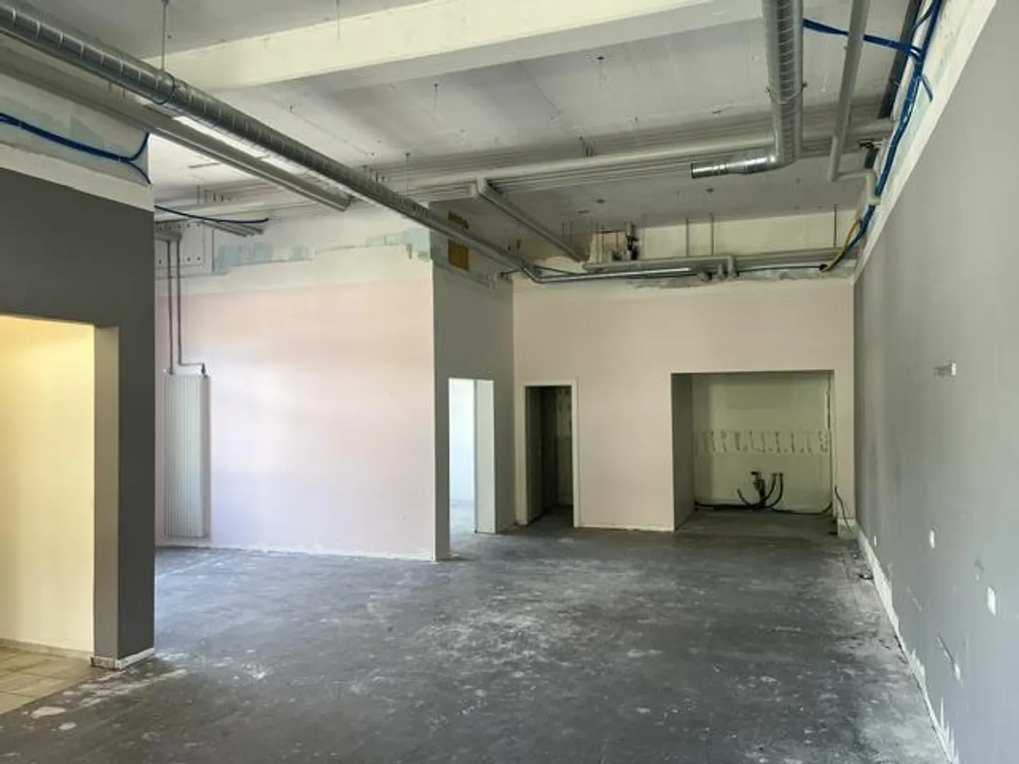 Votre nouveau lieu d'affaires au cœur de Dielsdorf - Photo 2 sur 5