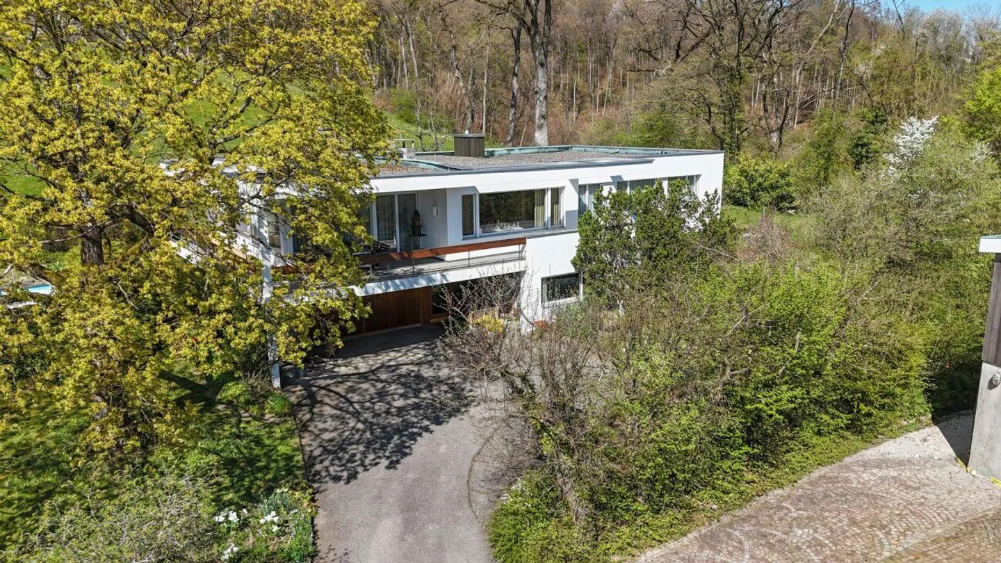 Vista Panoramica, terreno di 1'795 m² e casa unifamiliare di 7,5 stanze con potenziale straordinario - Foto 21 di 26