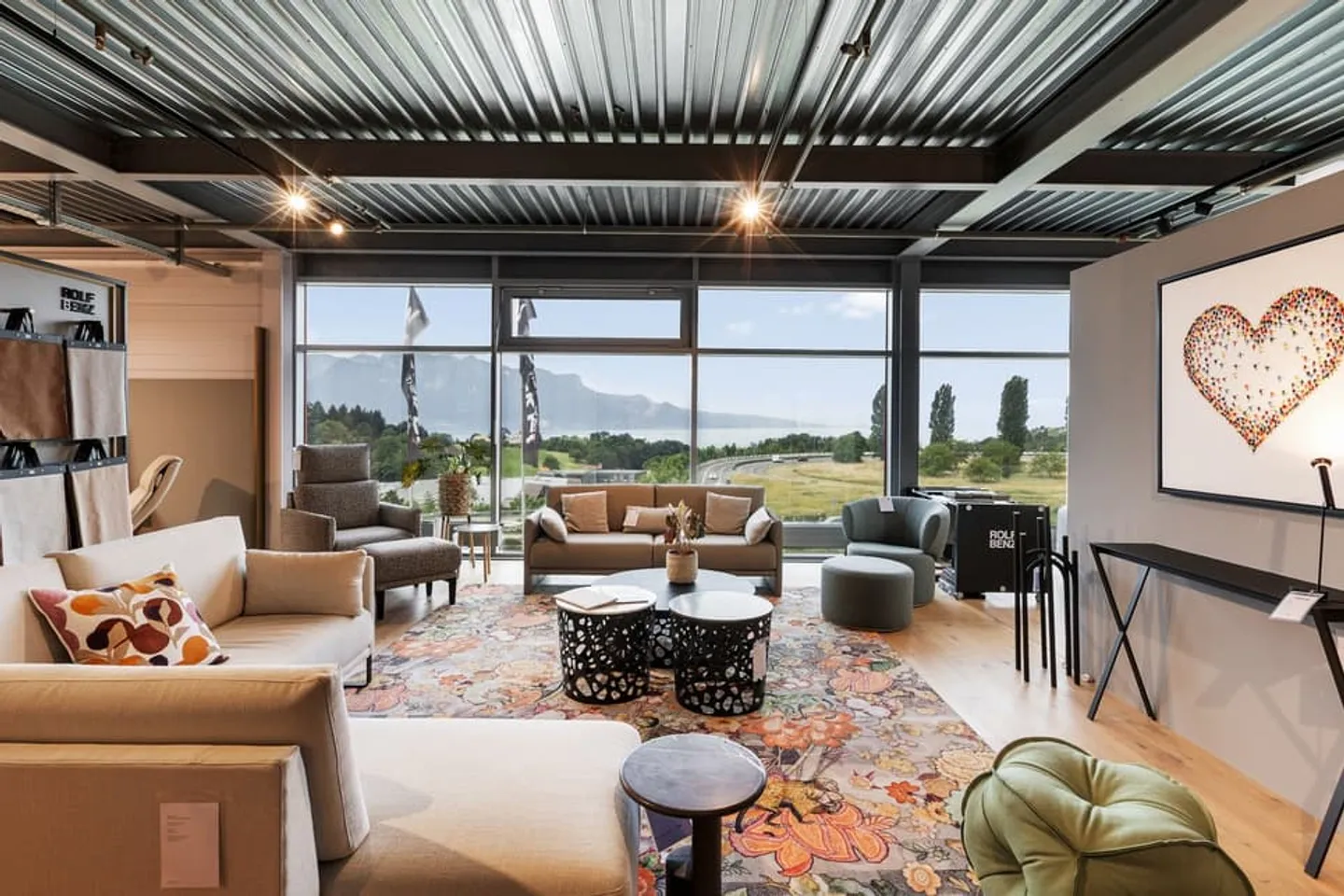Commercial premises 685 m² in Saint-Légier with stunning lake view - Photo 4 of 12