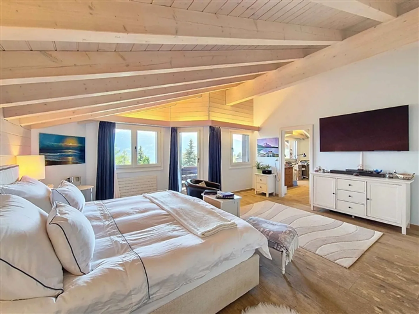 Beautiful property with outbuilding (mazot) and outdoor pool - Photo 9 of 13