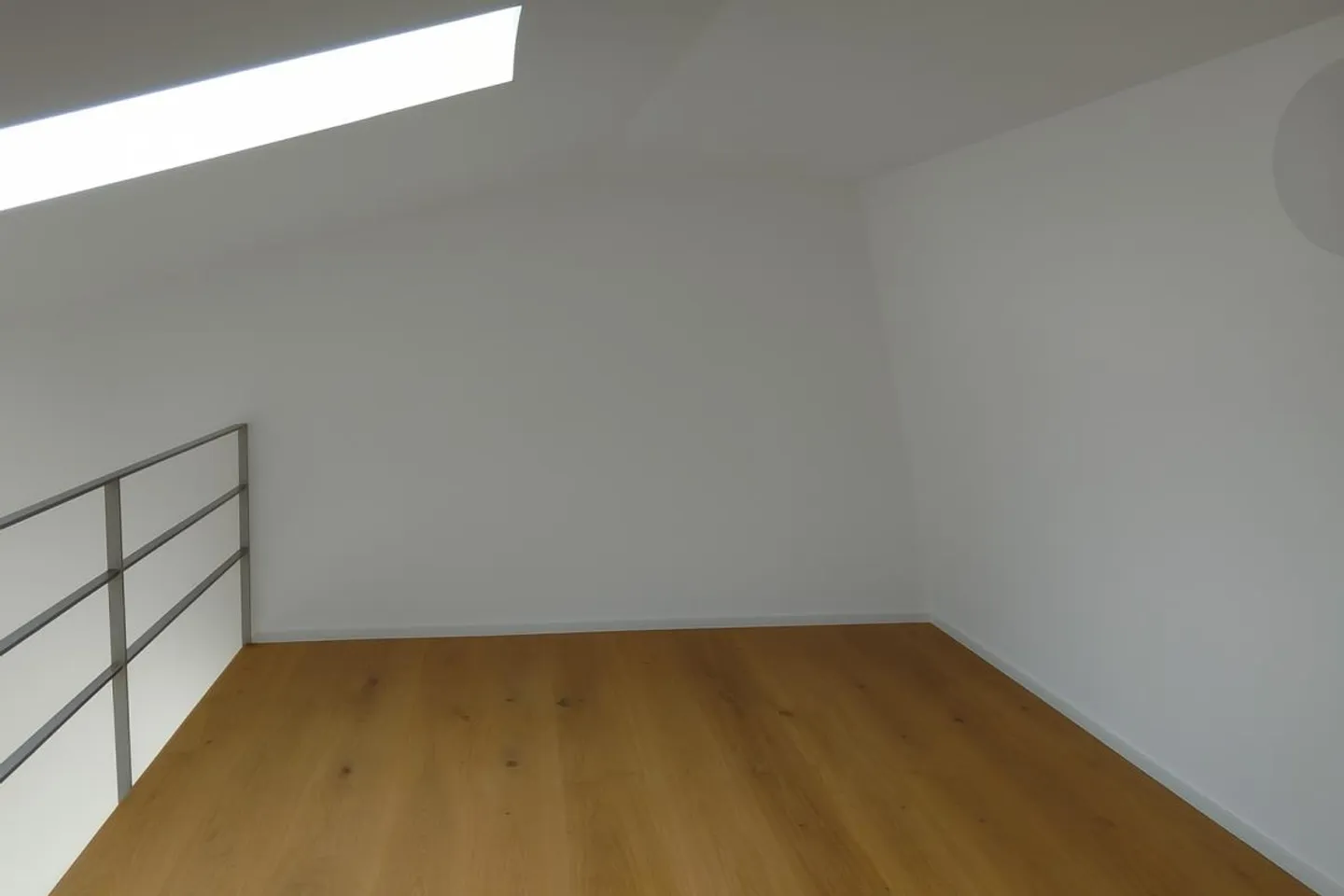 Appartement 1,5 pièces avec galerie et terrasse sur le toit (préparé) - Photo 6 sur 11