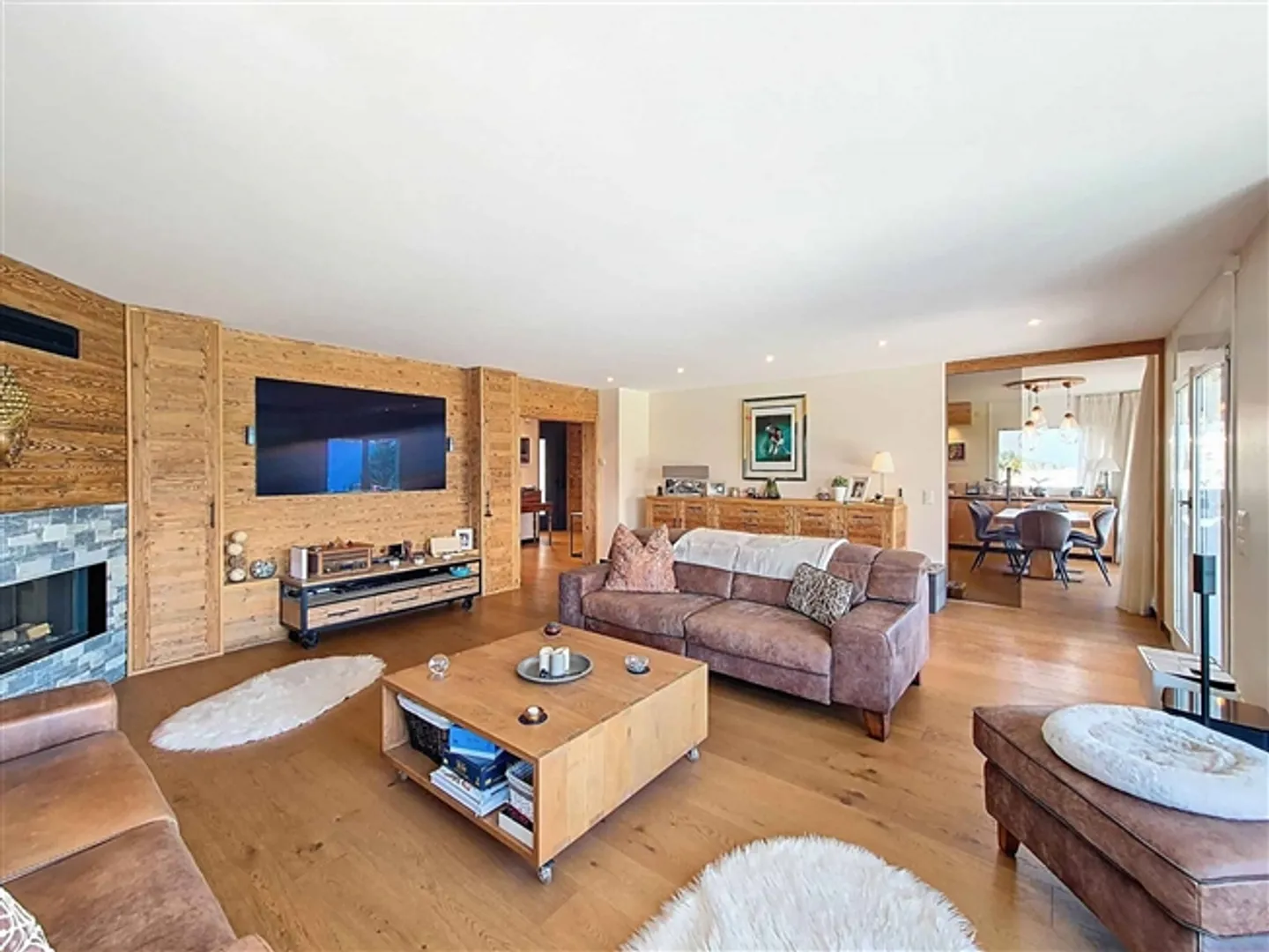 Beautiful property with outbuilding (mazot) and outdoor pool - Photo 6 of 13