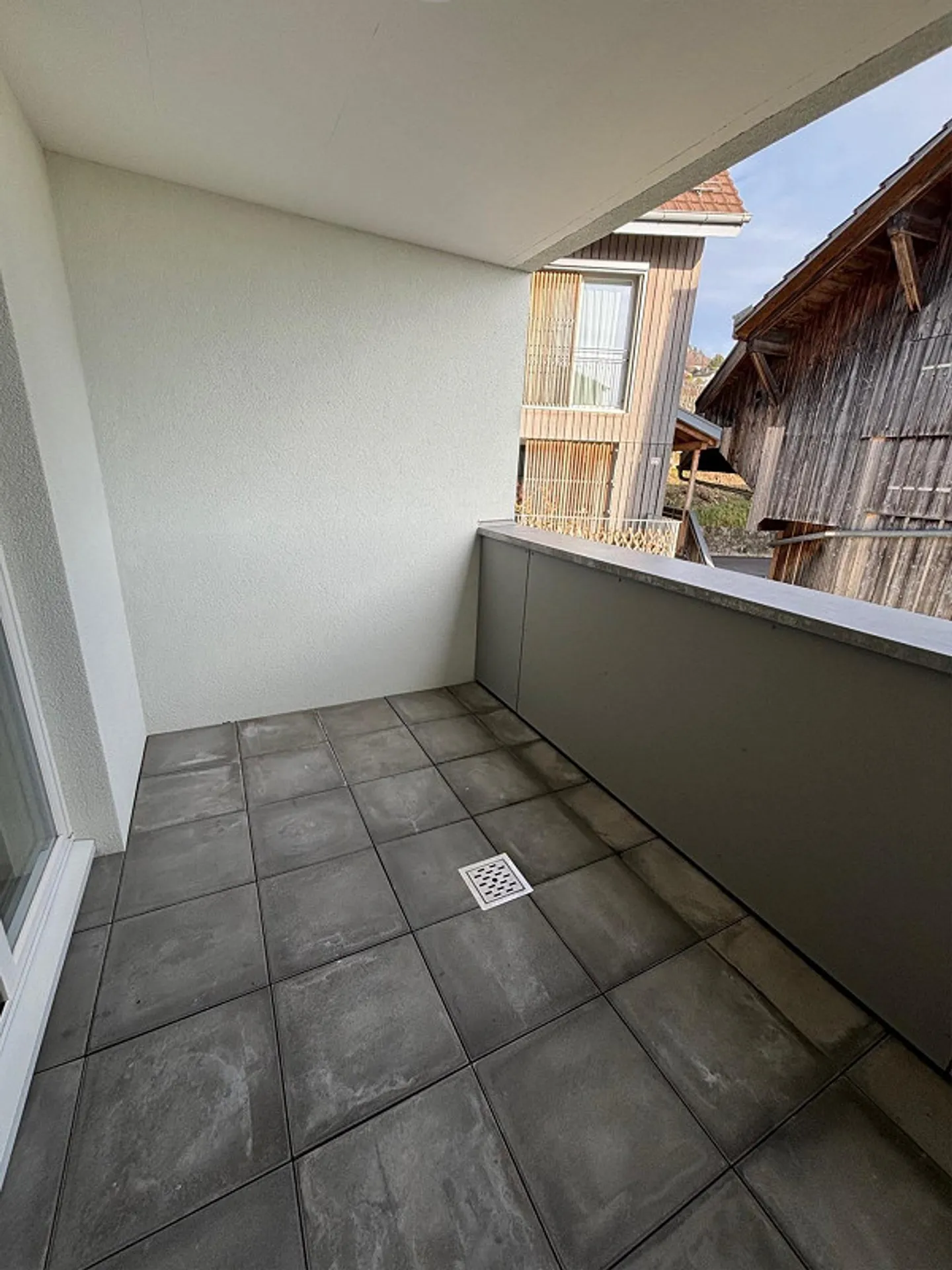 Appartement moderne dans le standard de propriété - Photo 9 sur 11