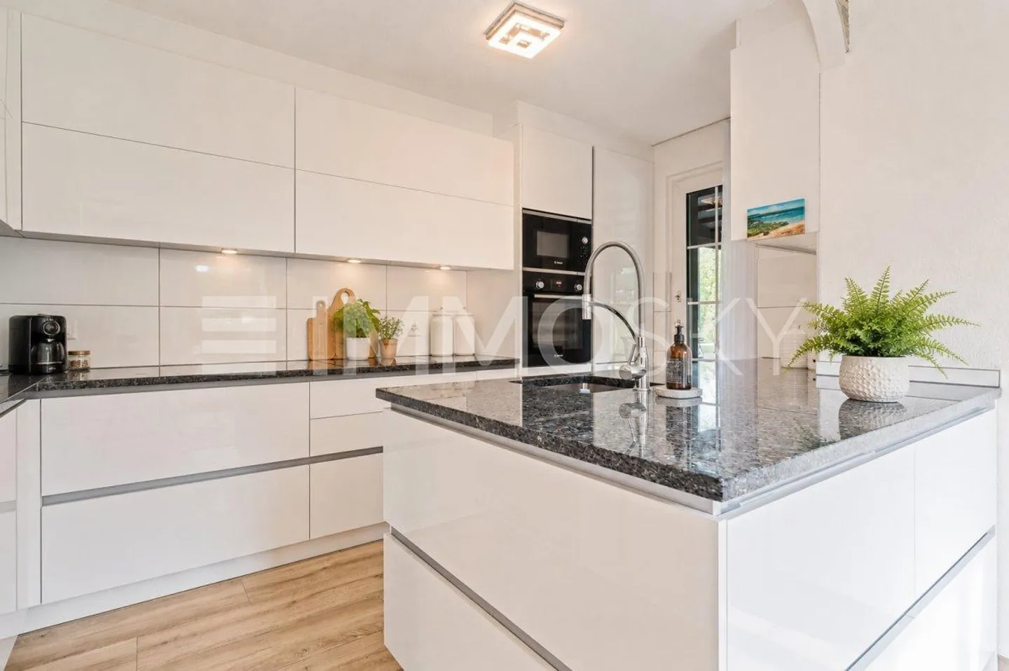 Cugy: spacious renovated 7-room detached house - Photo 3 of 5