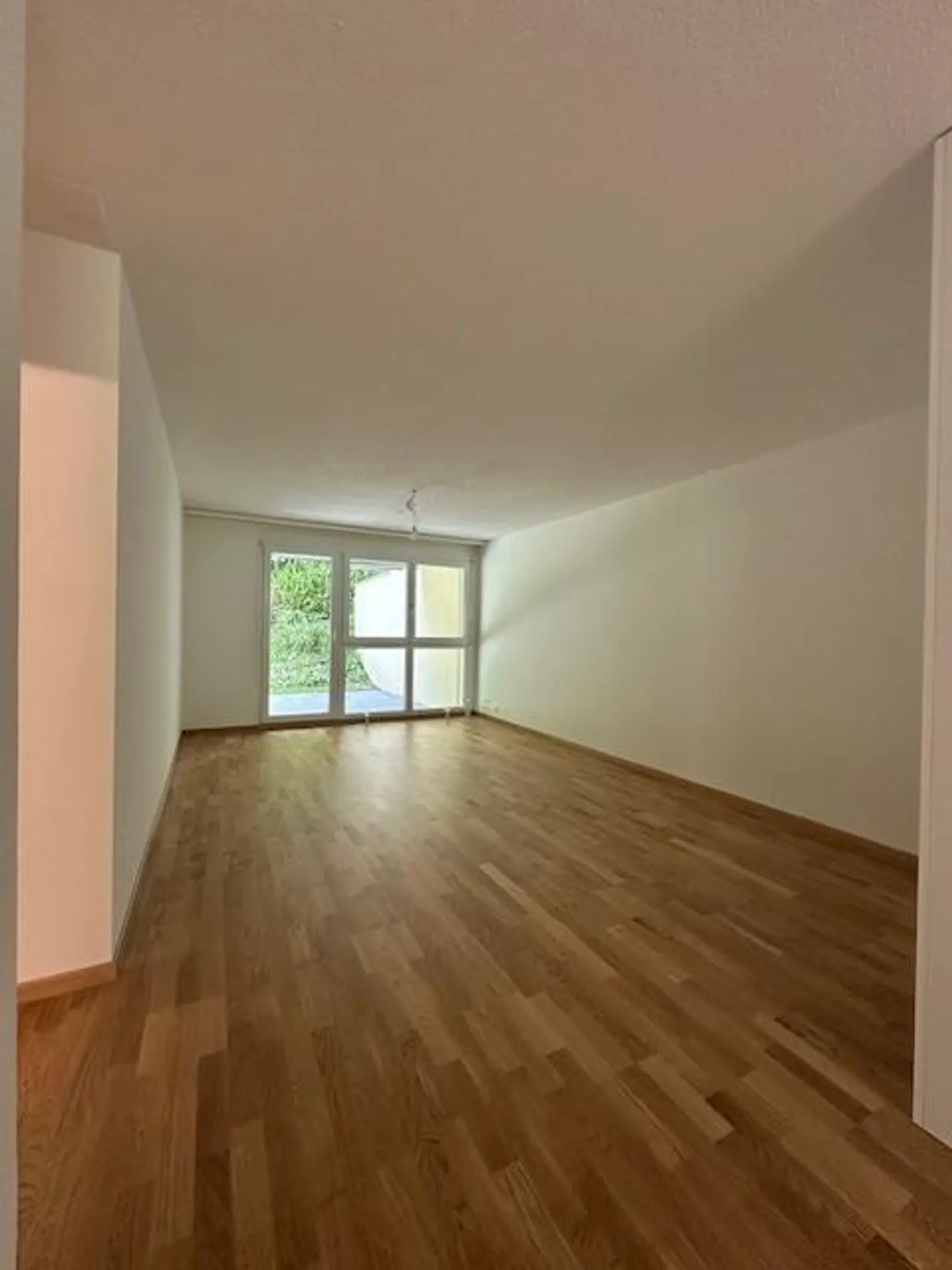 Appartement 3.5 pièces récemment rénové à Zurich - Photo 3 sur 13