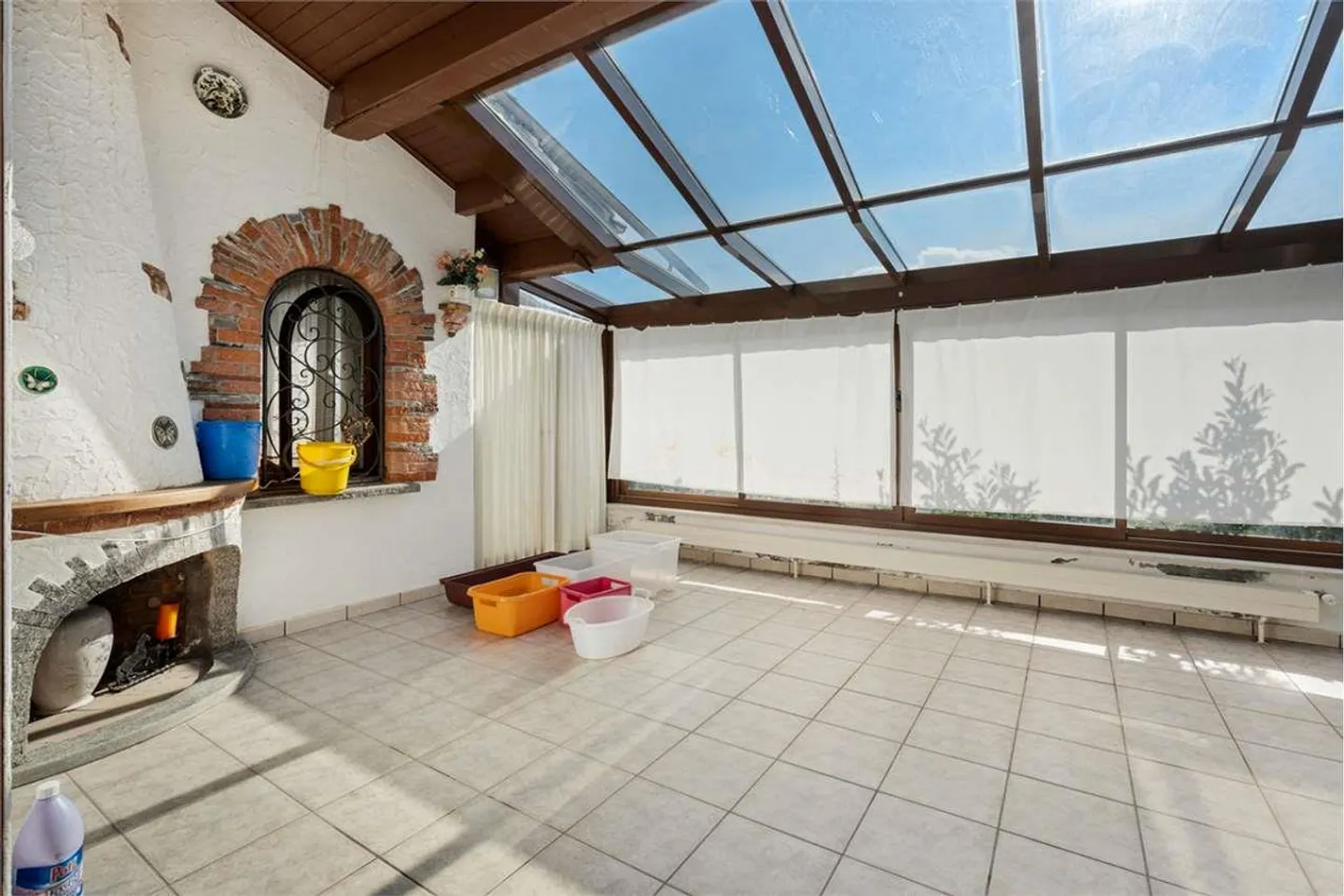 Villa to be renovated with independent apartment and land - Photo 10 of 13