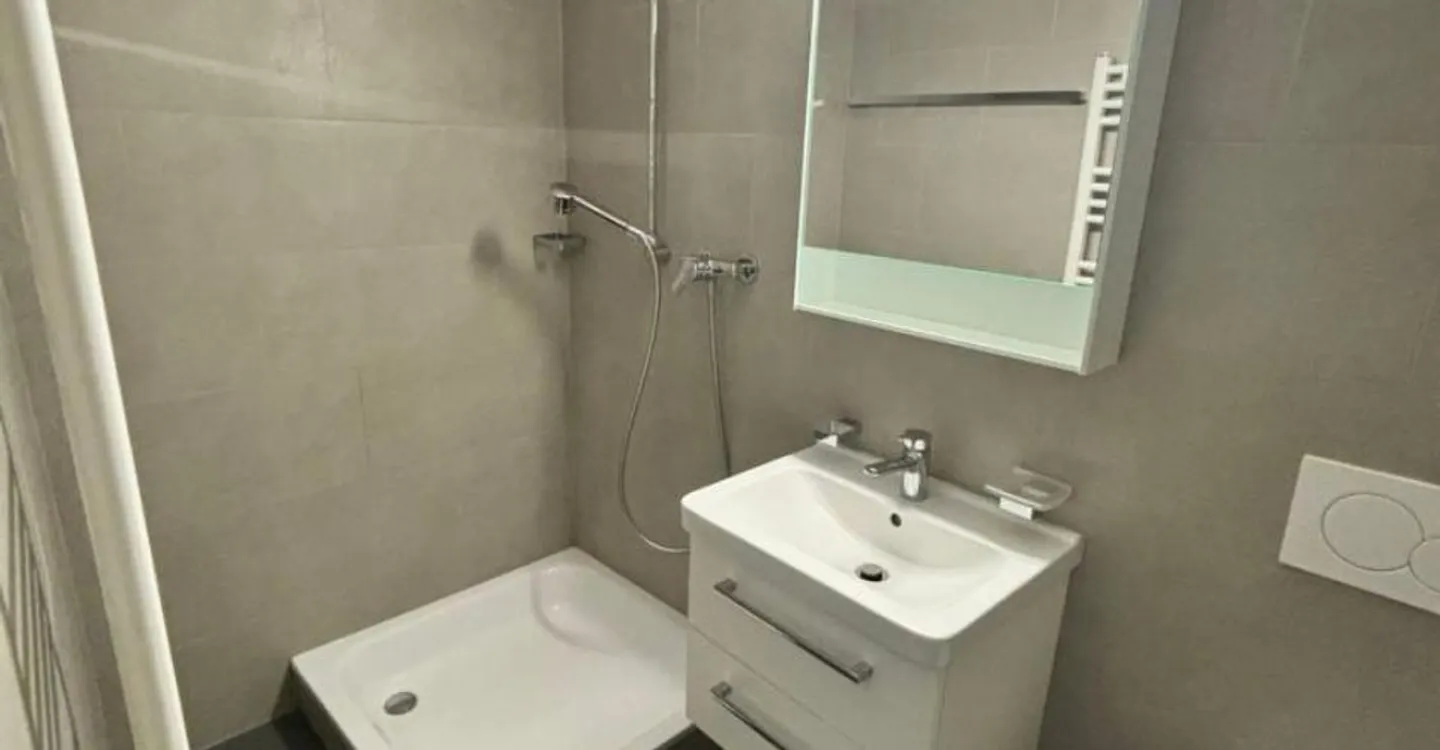 St-Imier, bellissimo appartamento di 2 locali al 1° piano - Foto 4 di 4