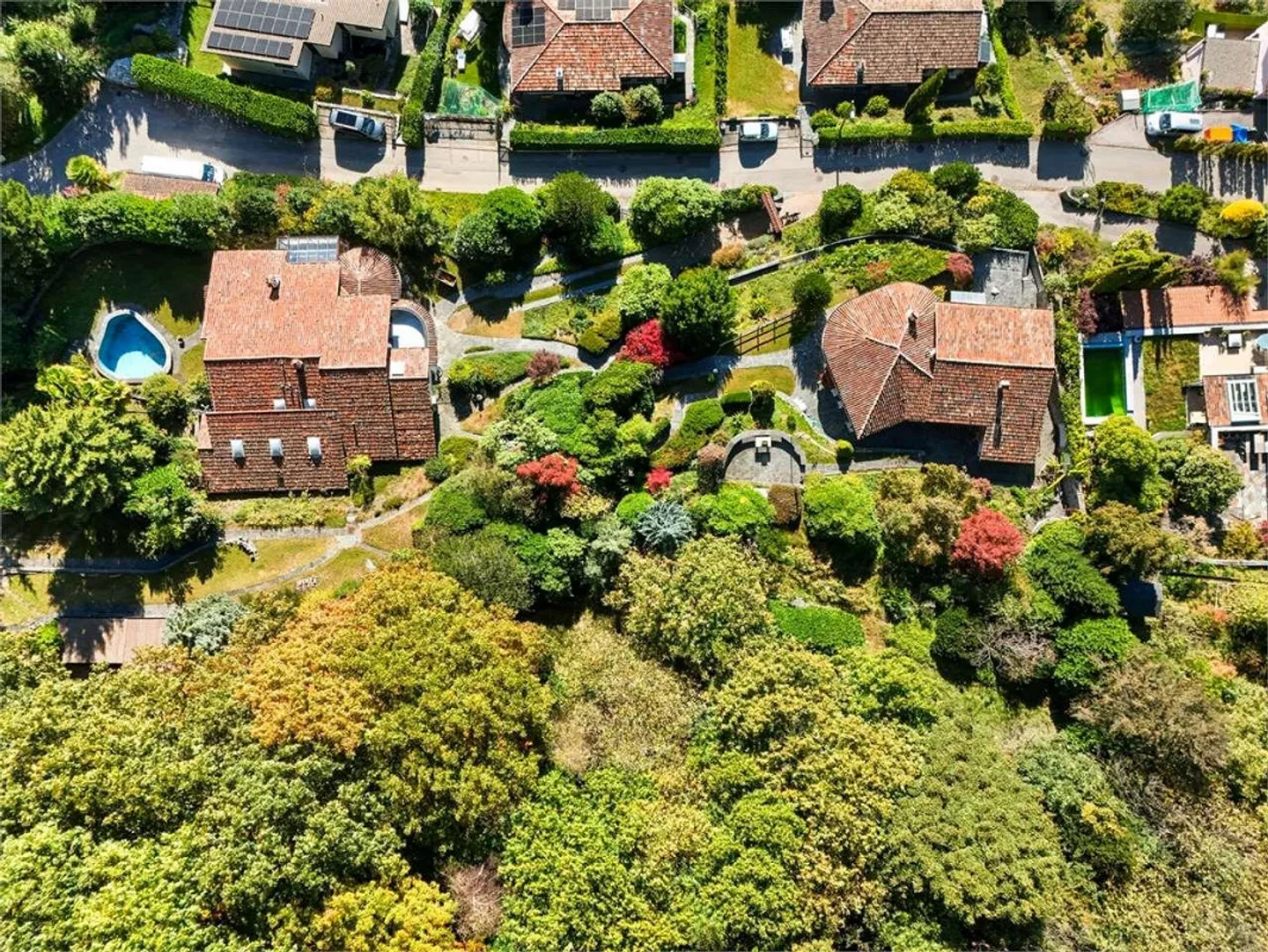 Villa to be renovated with independent apartment and land - Photo 3 of 13