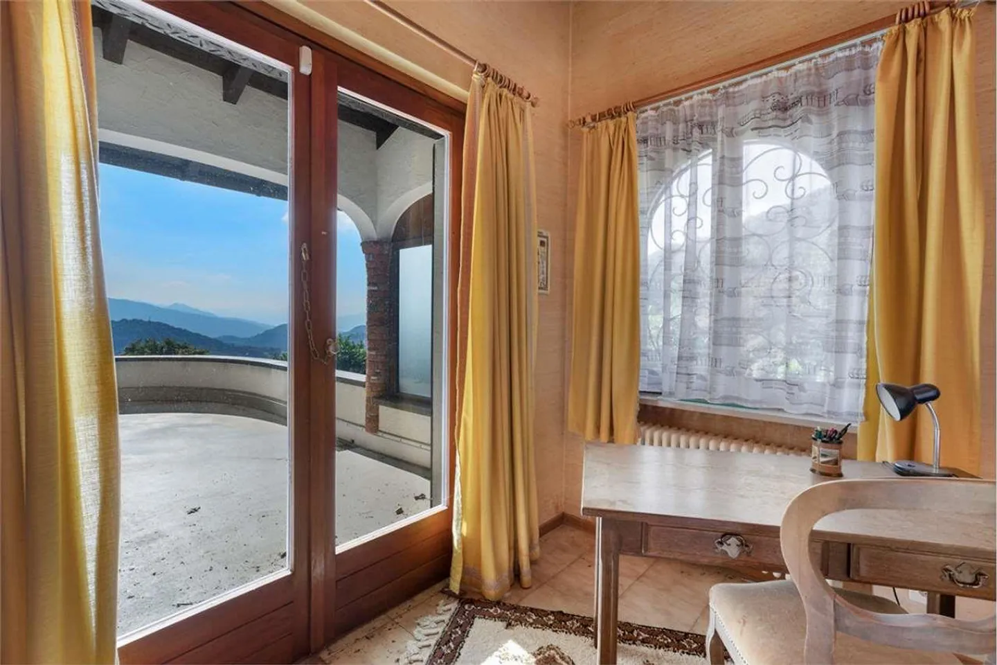 Villa to be renovated with independent apartment and land - Photo 13 of 13