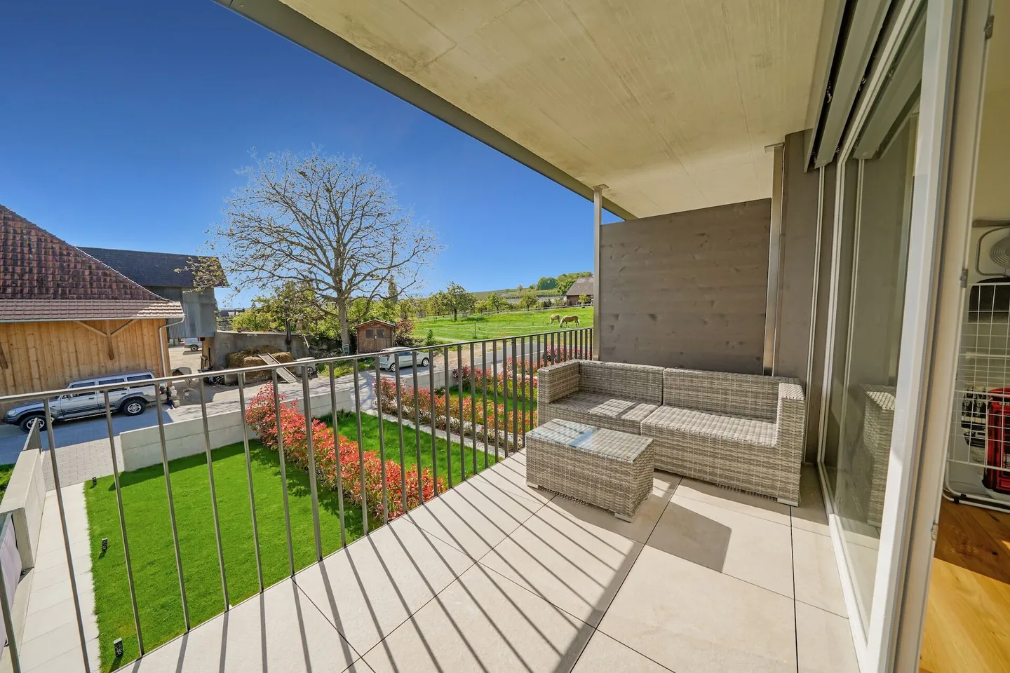 NEW BUILD - Modern Corner Townhouse with Many Extras in Idyllic Location - 10 Minutes from Lyss - Photo 9 of 19