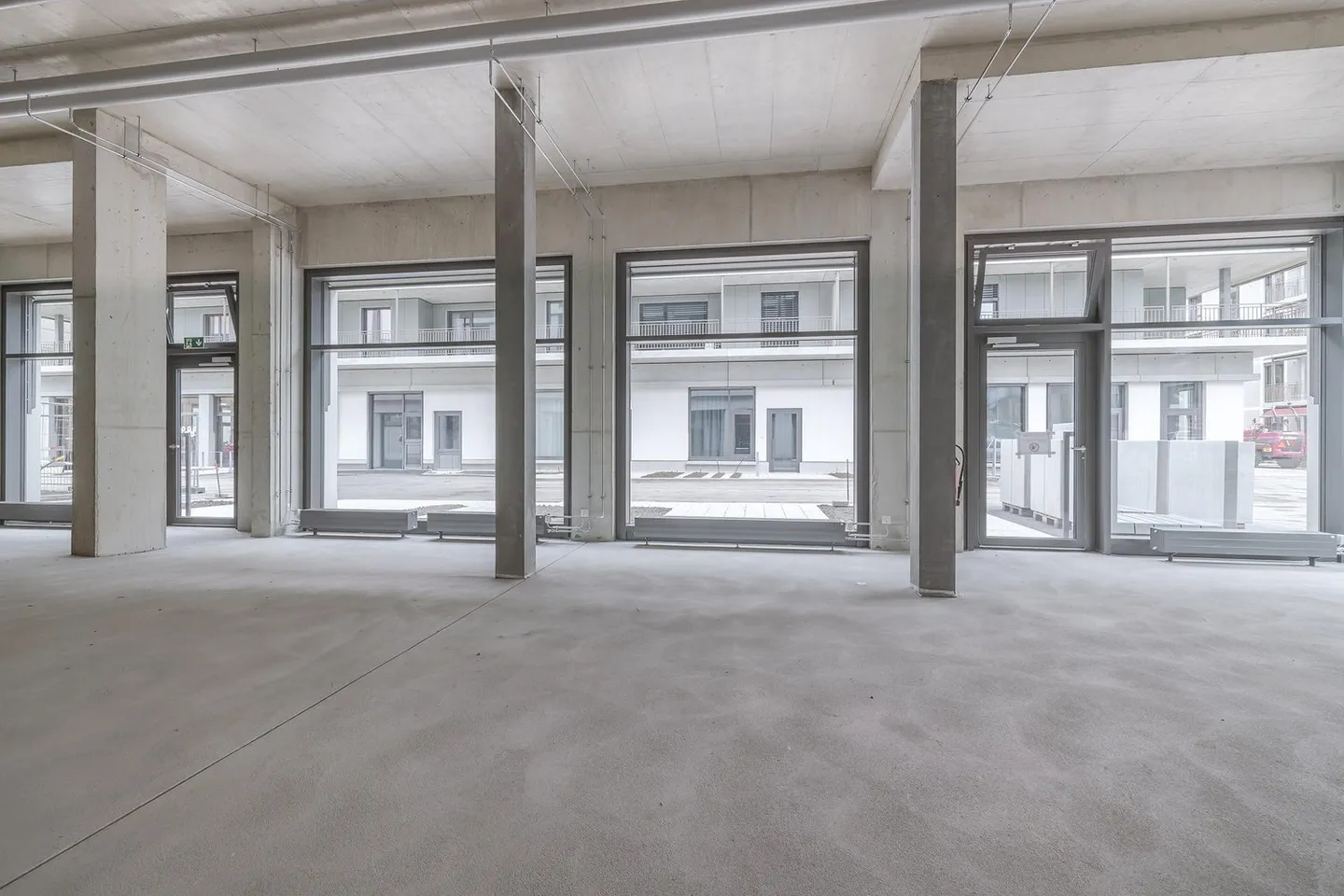 Commercial property in Zollikofen - Photo 2 of 5