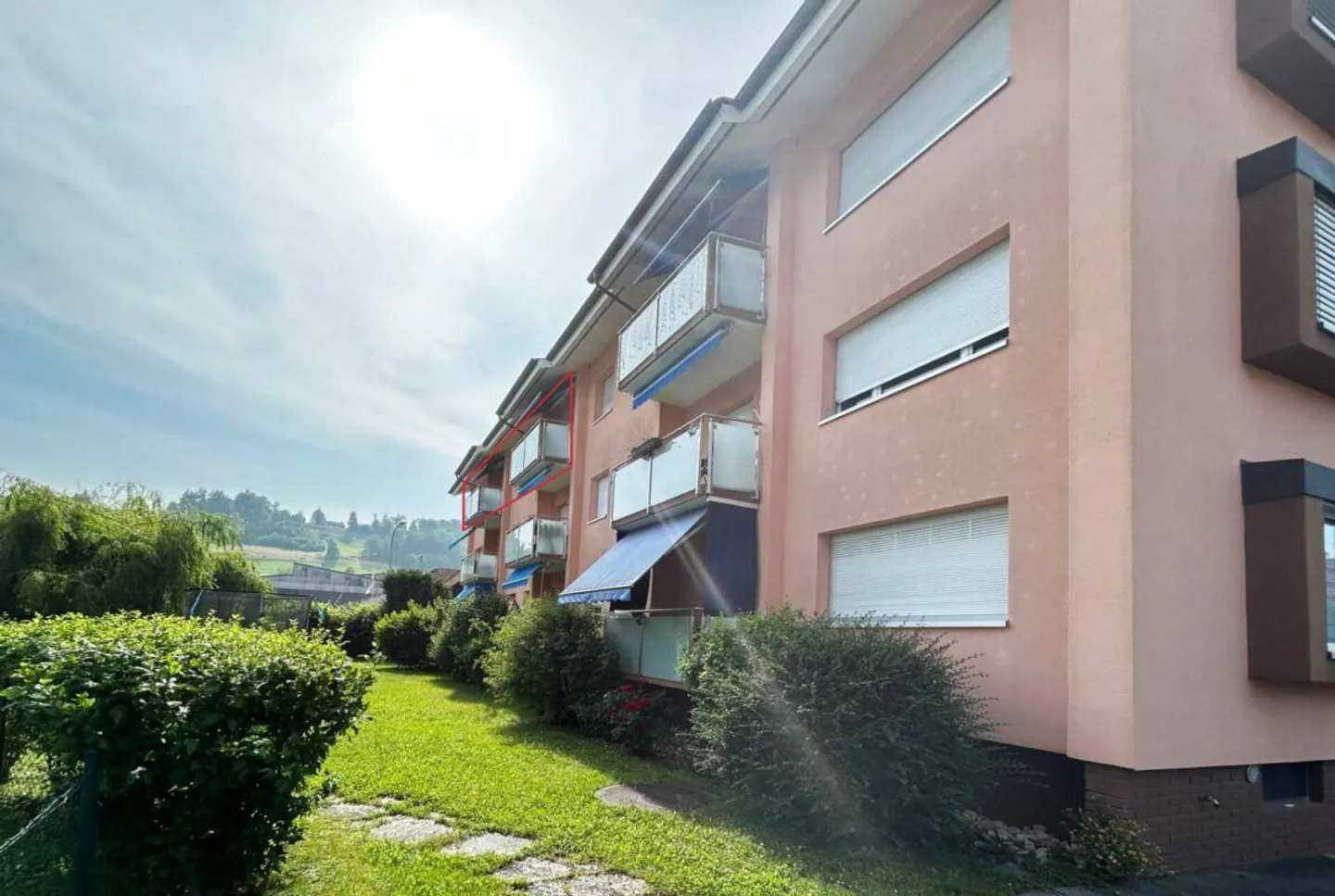 Ampio appartamento di 5,5 stanze direttamente al confine con Frenkendorf - Foto 1 di 13