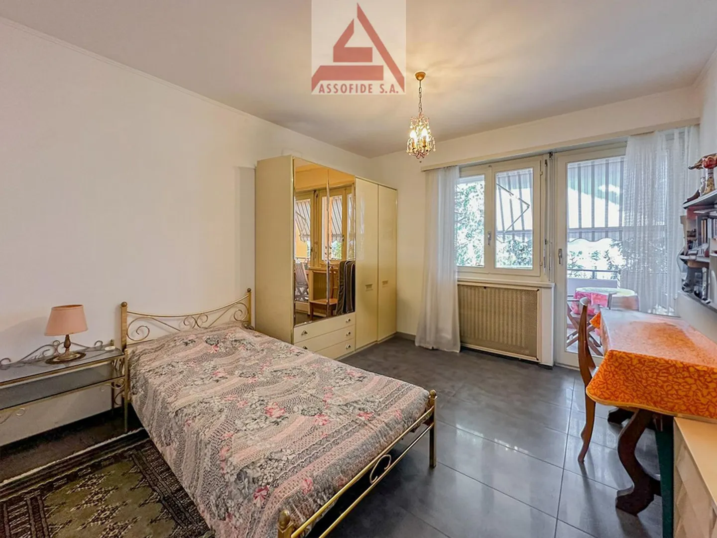 Spacieux 5.5 pièces dans un quartier central - Photo 7 sur 7
