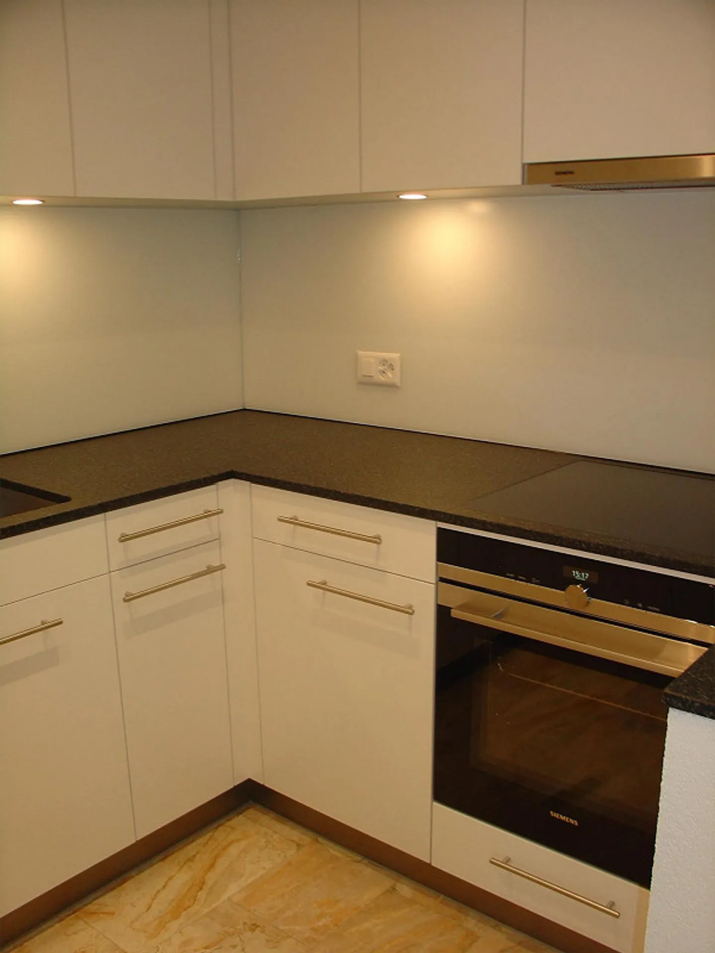 Stilvolle 2,5-Zimmer-Wohnung in Schwyz - Foto 6 von 12