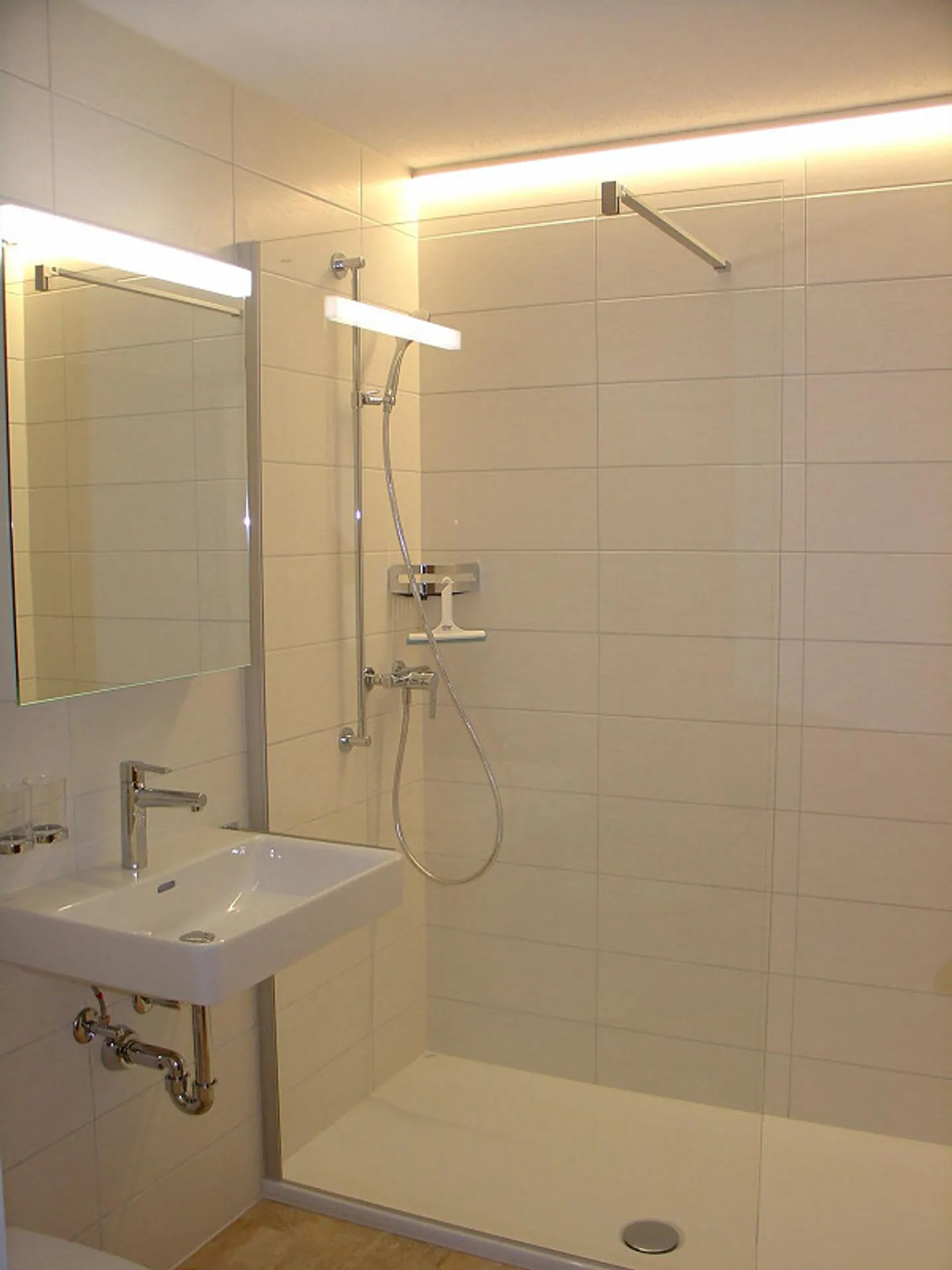 Stilvolle 2,5-Zimmer-Wohnung in Schwyz - Foto 10 von 12