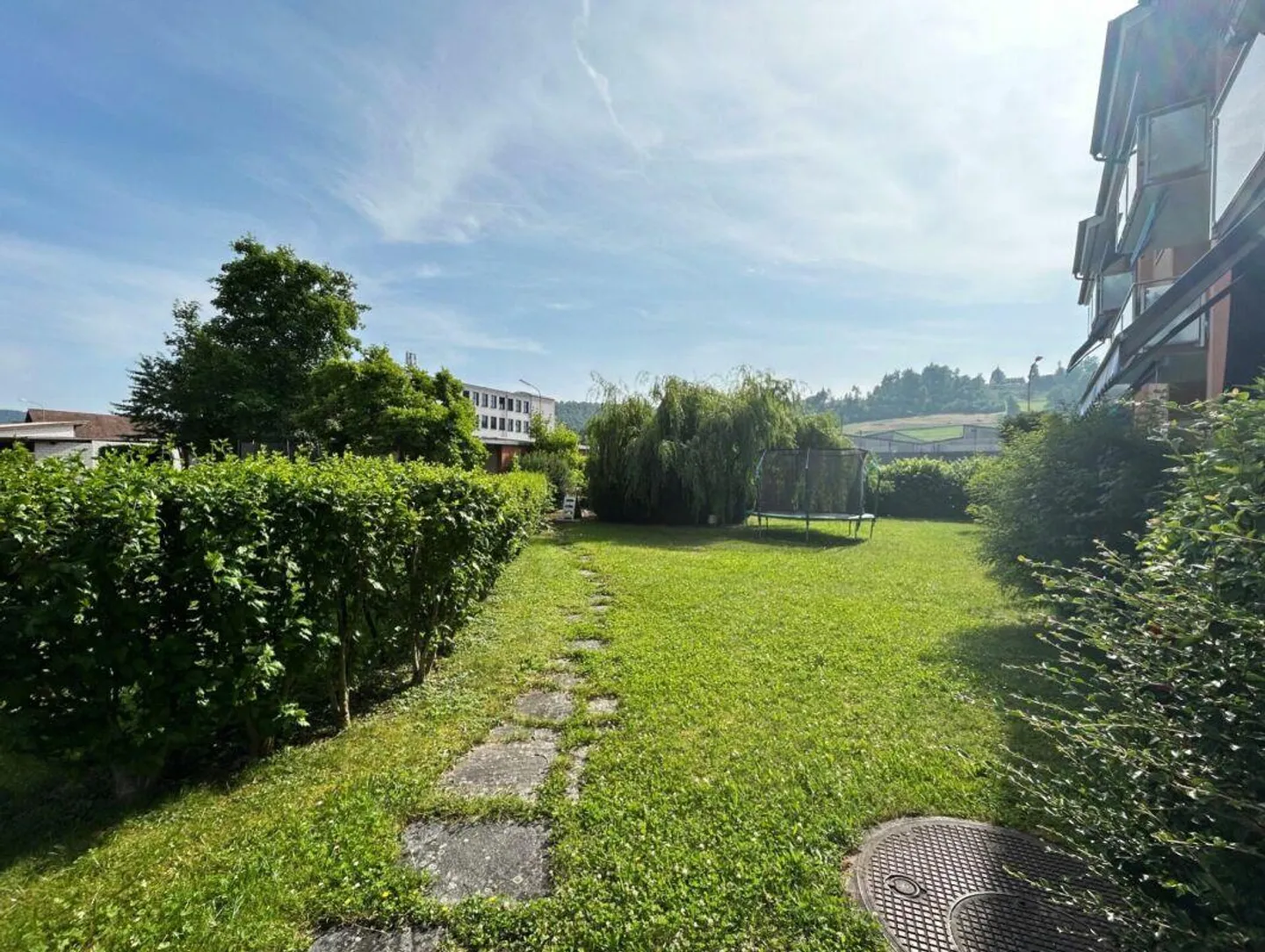 Ampio appartamento di 5,5 stanze direttamente al confine con Frenkendorf - Foto 4 di 13