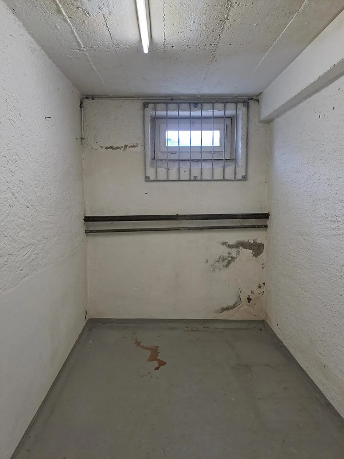 Ufficio luminoso, studio con stanza aggiuntiva e cantina in posizione centrale - Foto 3 di 3