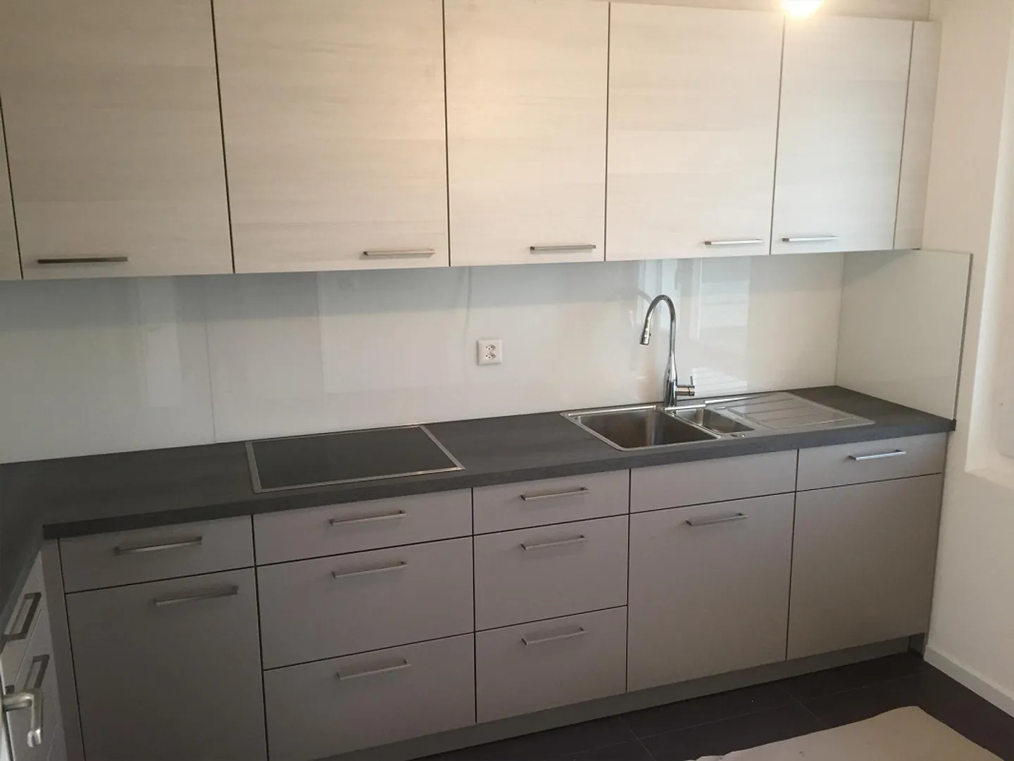 In affitto: Luminoso appartamento di 3½ locali con ascensore - Foto 2 di 15