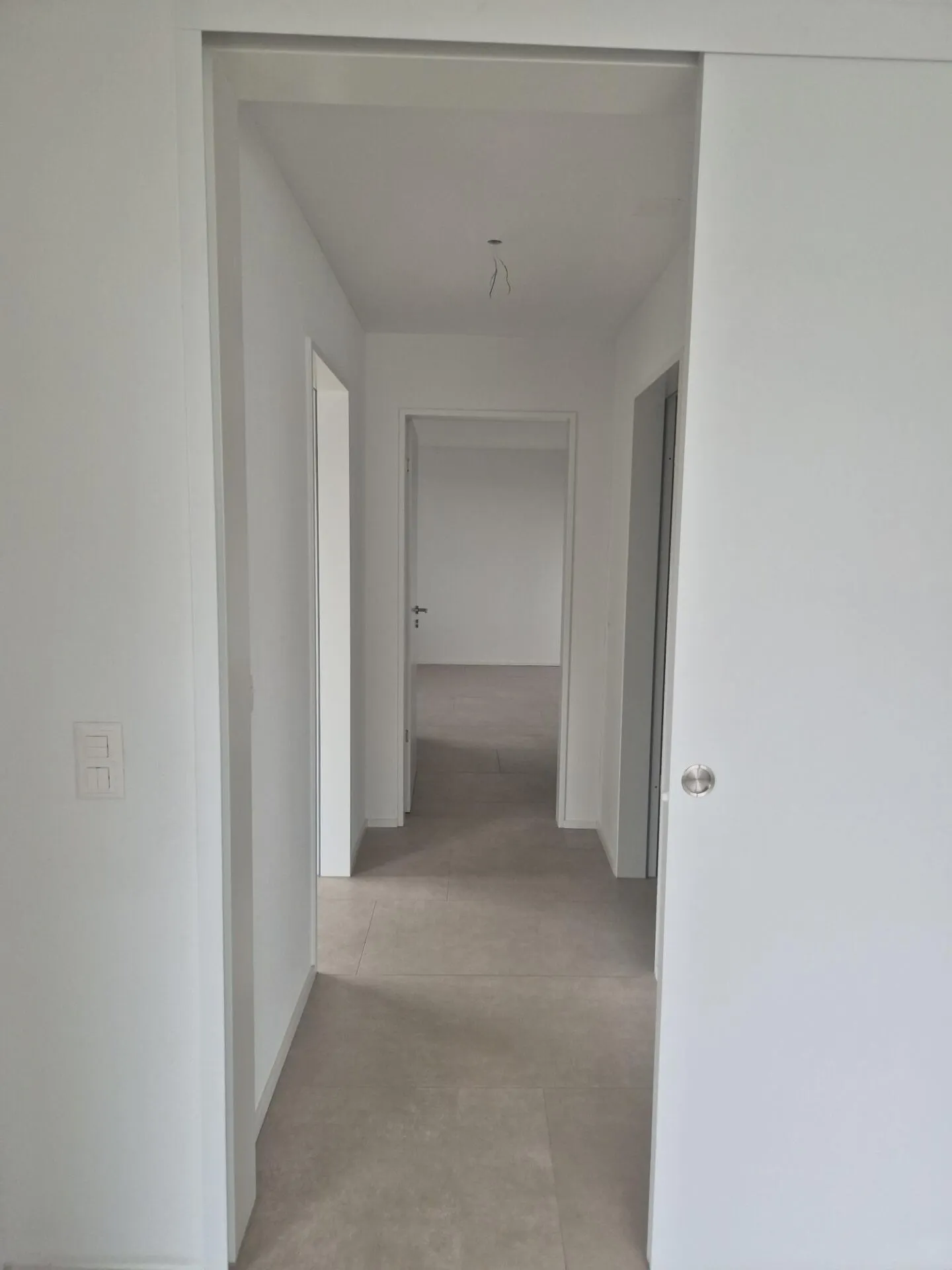 Appartamento moderno 3,5 locali 3° piano - Foto 4 di 8