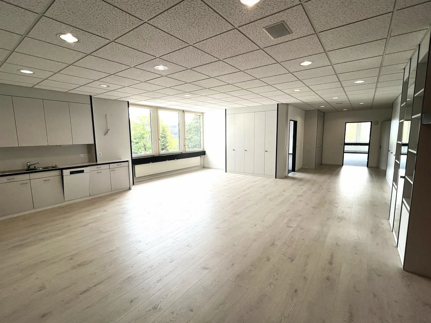 Office Space in Rotkreuz - Photo 2 of 10