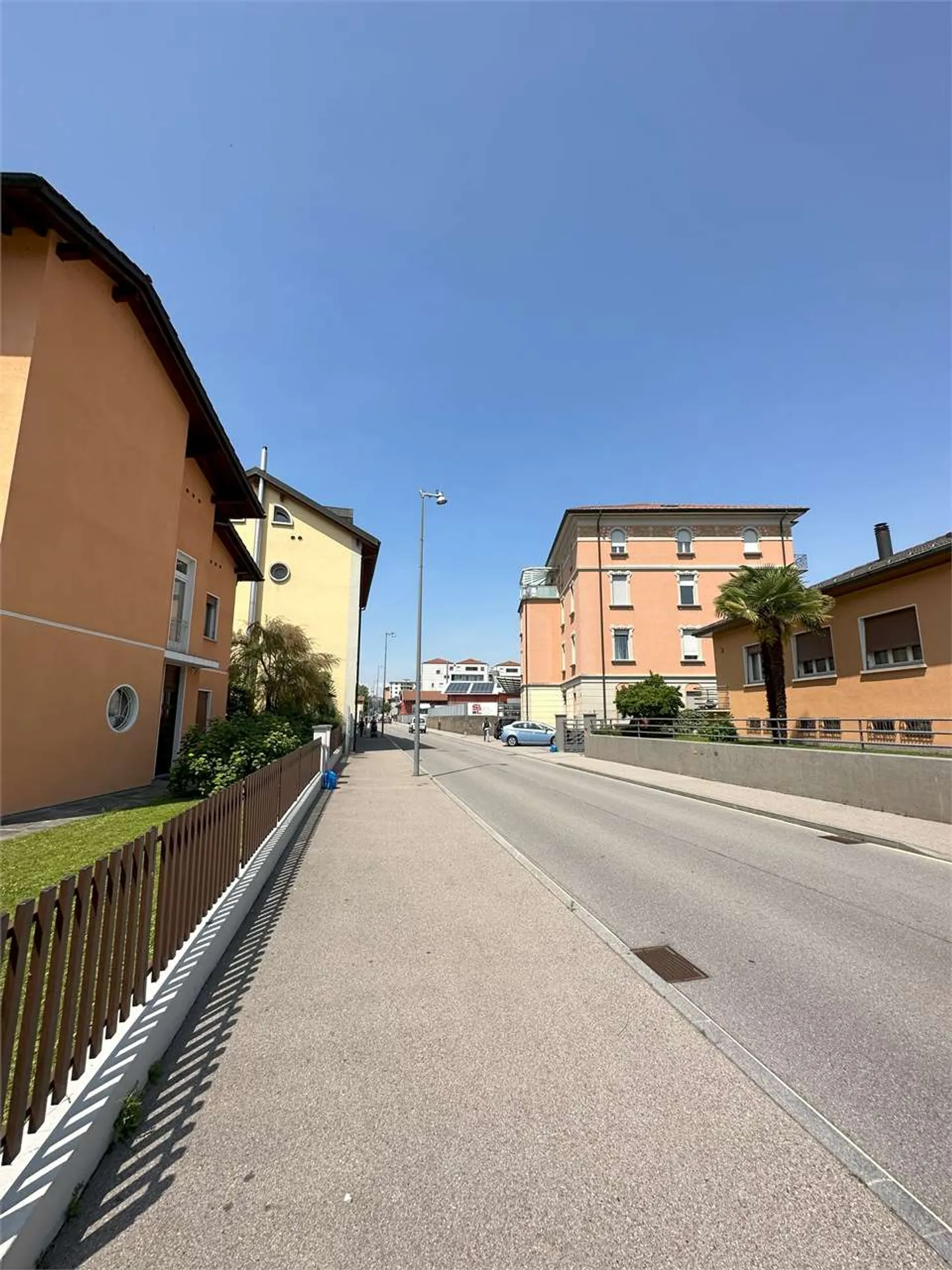 Casa singola in affitto - Foto 4 di 14