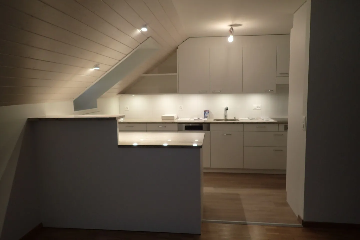 Bright apartment in a quiet location! - Photo 3 of 9