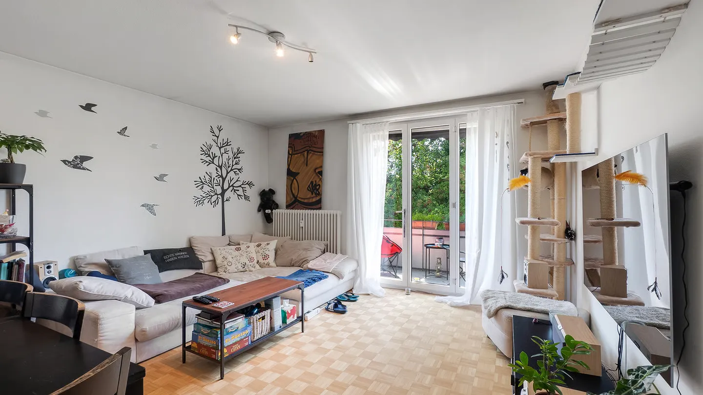 Well-maintained multi-family house with long-term potential - Photo 5 of 9