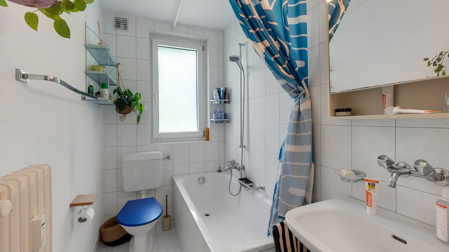 Well-maintained multi-family house with long-term potential - Photo 7 of 9