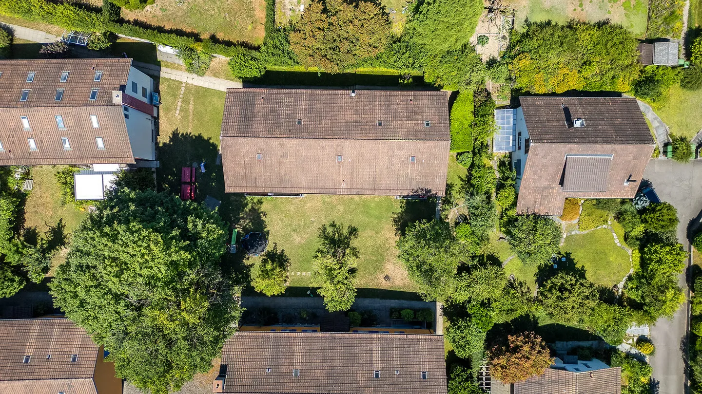 Well-maintained multi-family house with long-term potential - Photo 8 of 9