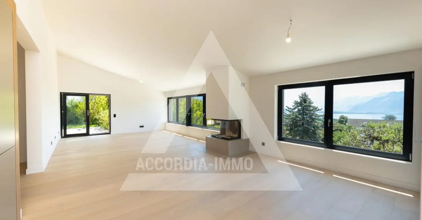 Villa - Photo 3 of 21