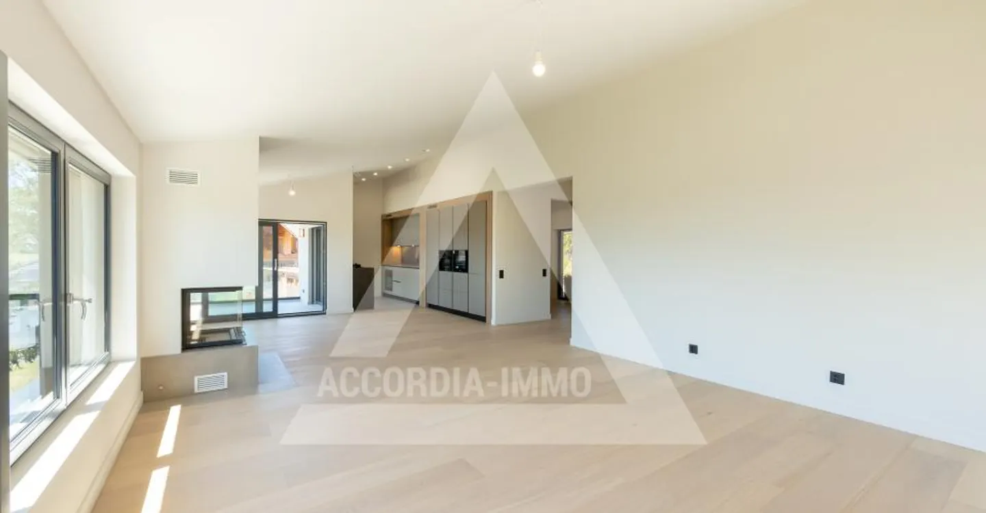Villa - Photo 4 of 21
