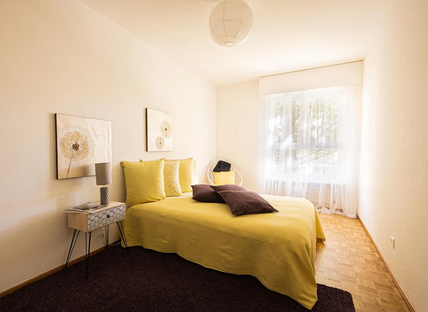 Gebäude, das im Grünen liegt - Foto 7 von 10