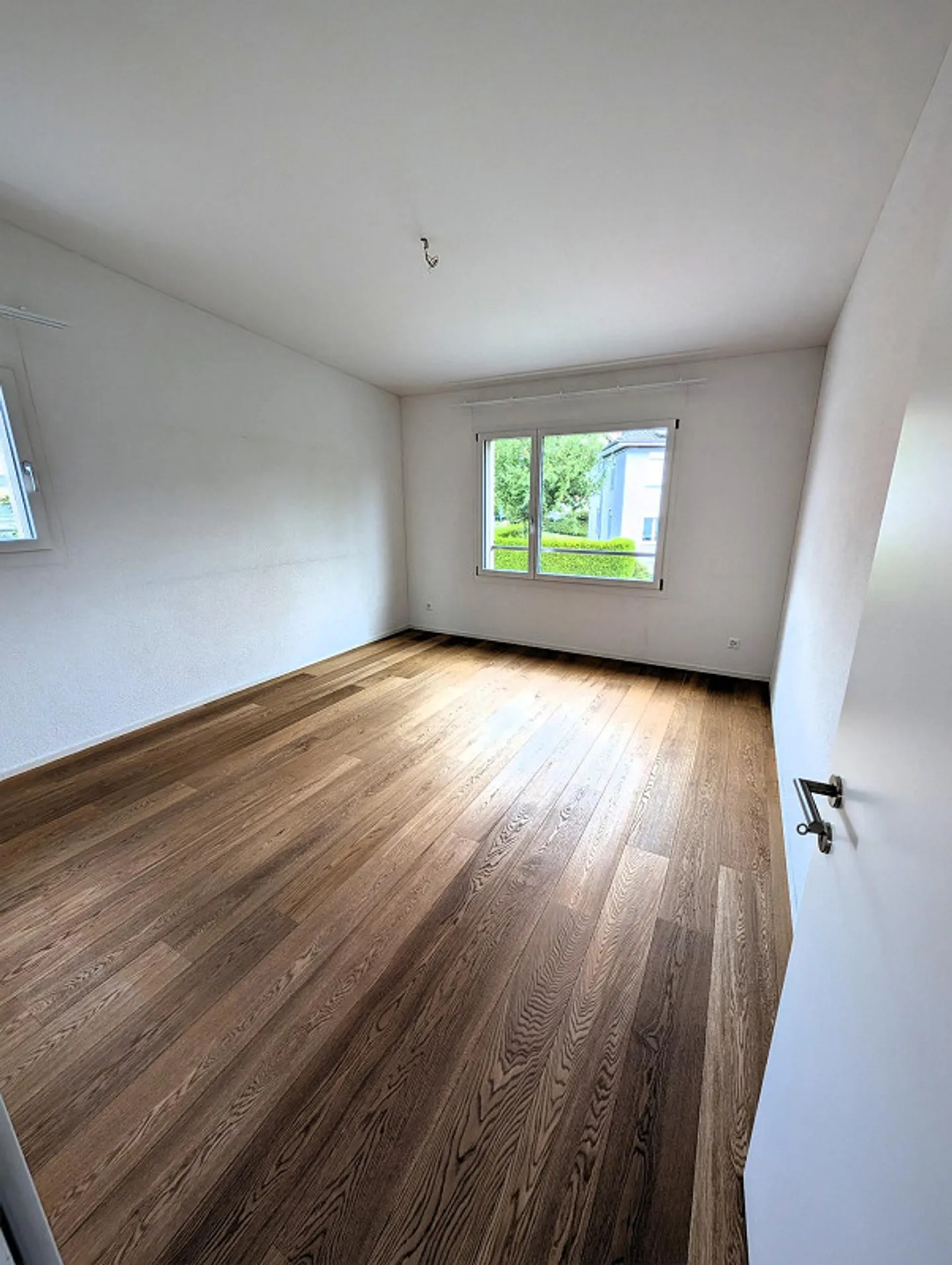 Modern 4.5 room apartment with two balconies - Photo 4 of 11