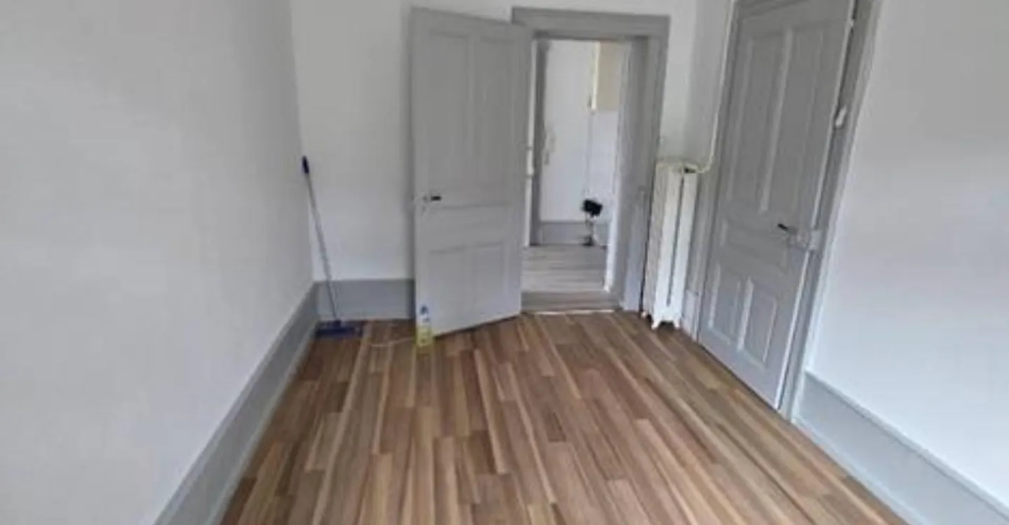 Maison de maître élégante à Sonvilier - Photo 15 sur 25