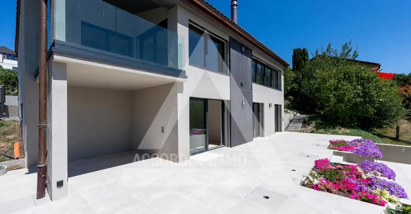 Villa - Photo 18 of 21
