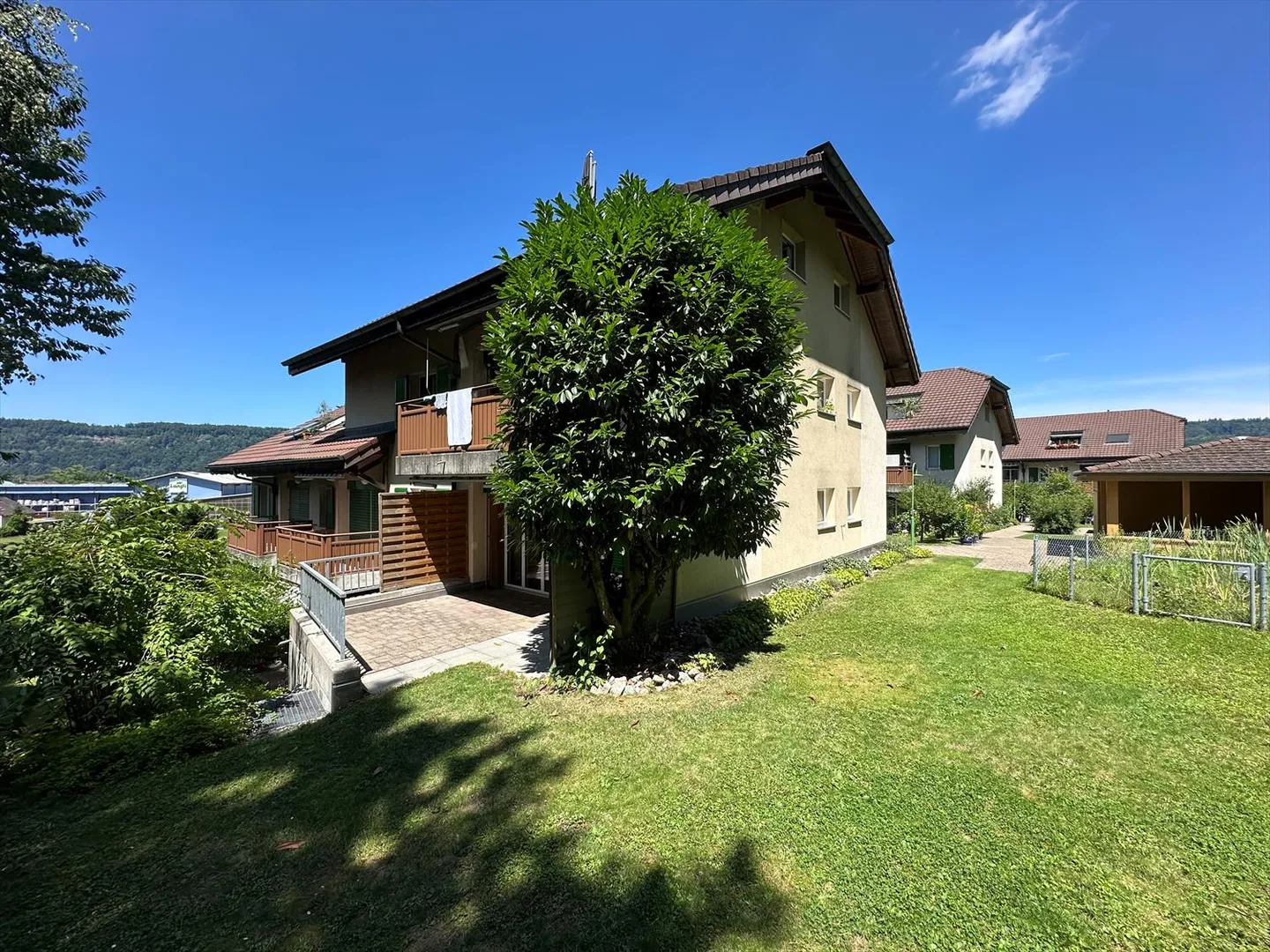 La tua nuova oasi di benessere in una posizione residenziale ideale! - Foto 2 di 7