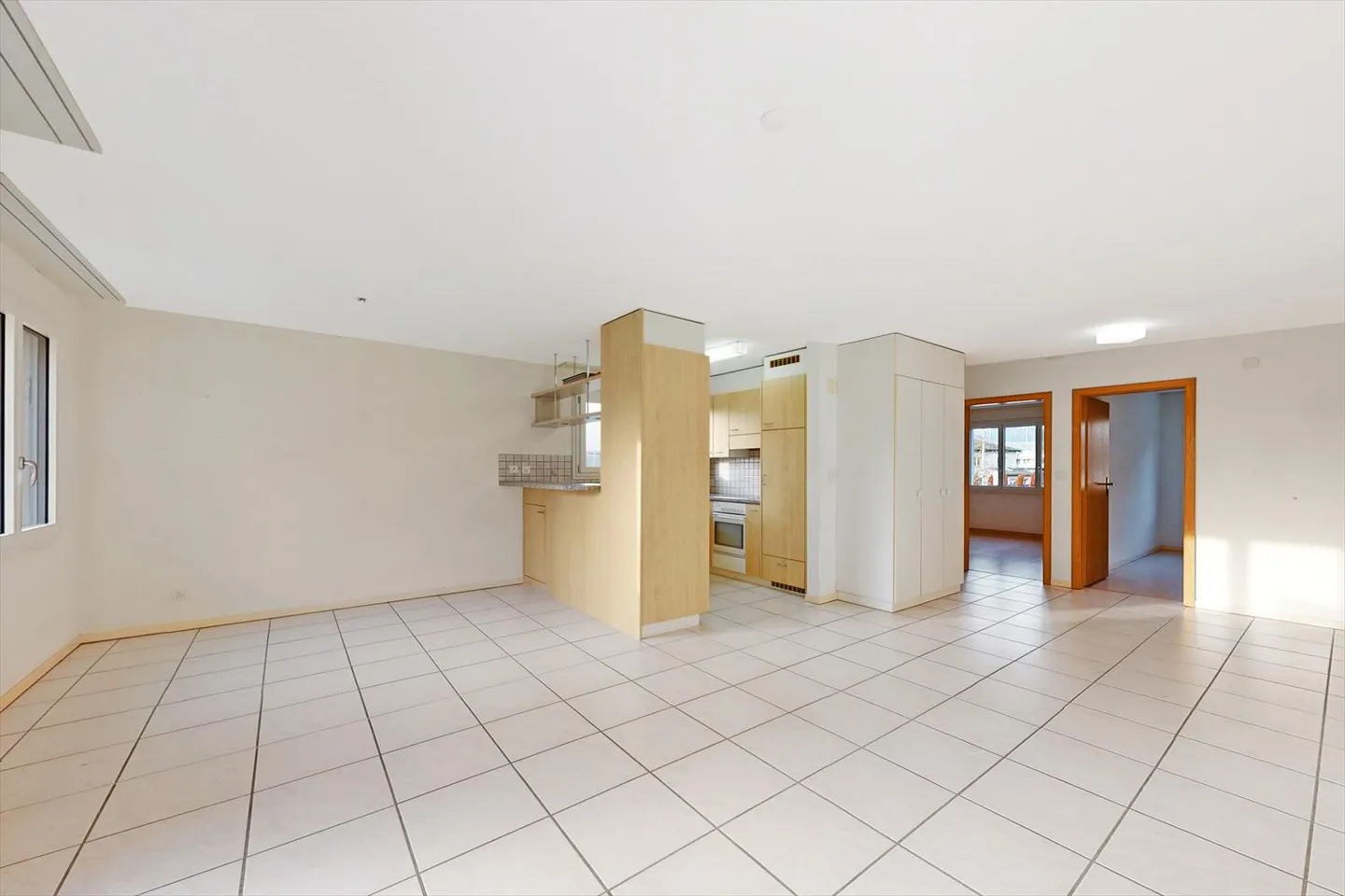 La tua nuova oasi di benessere in una posizione residenziale ideale! - Foto 3 di 7