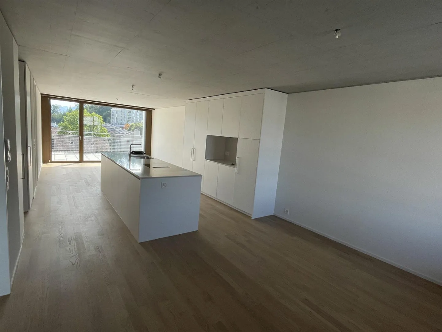 Nuovo appartamento attico di 3 1/2 locali in una posizione molto ben collegata - Foto 1 di 14
