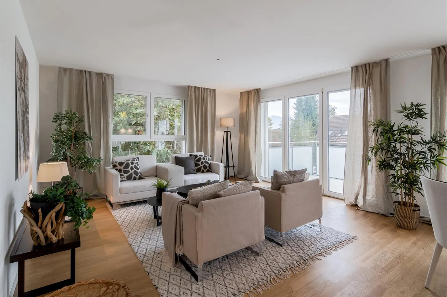 Apartment for rent - Photo 1 of 12